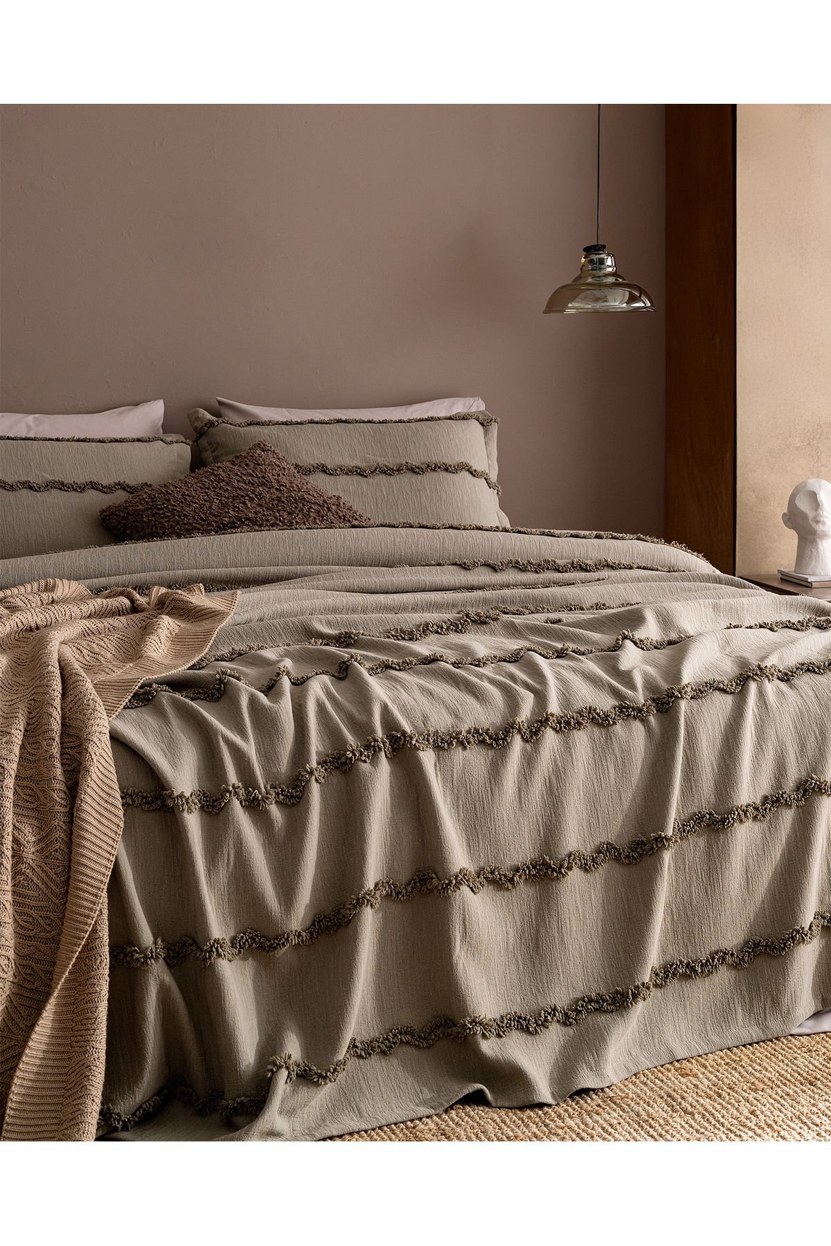 Madame Coco-Rostrenen Double Cotton Bedspread - Khaki 2