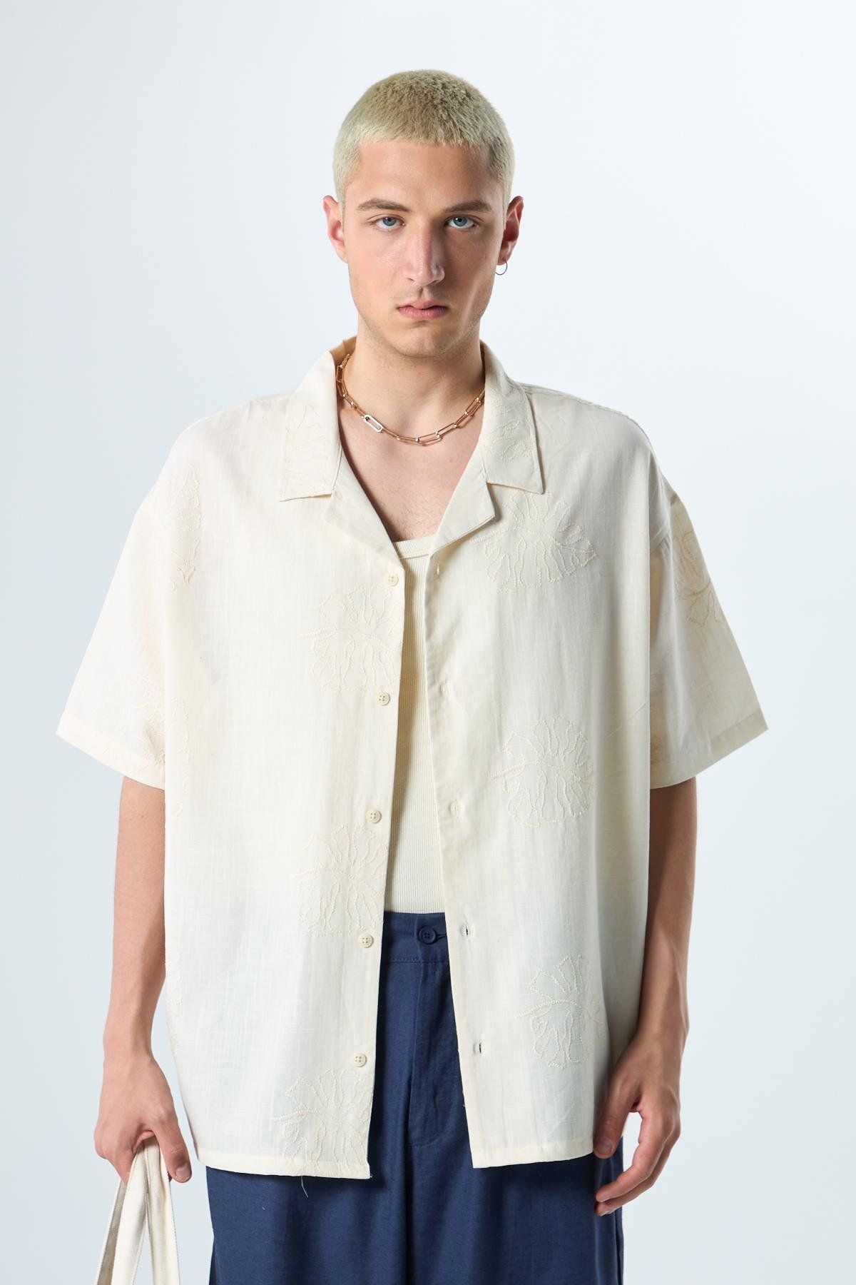 پیراهن / بلوز دکمه دار صورتی مردانه گلدوزی با جزئیات کتانی Oversize Naturel VAMOSCLO