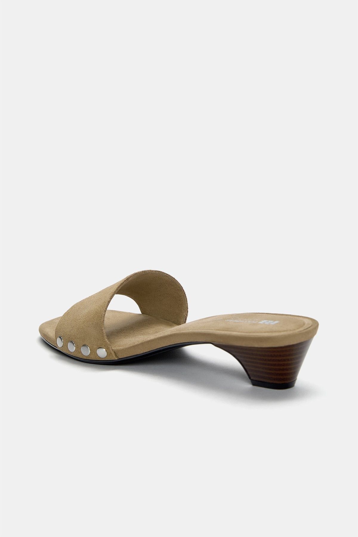Pull & Bear-صندل بكعب من الجلد المرصع 5
