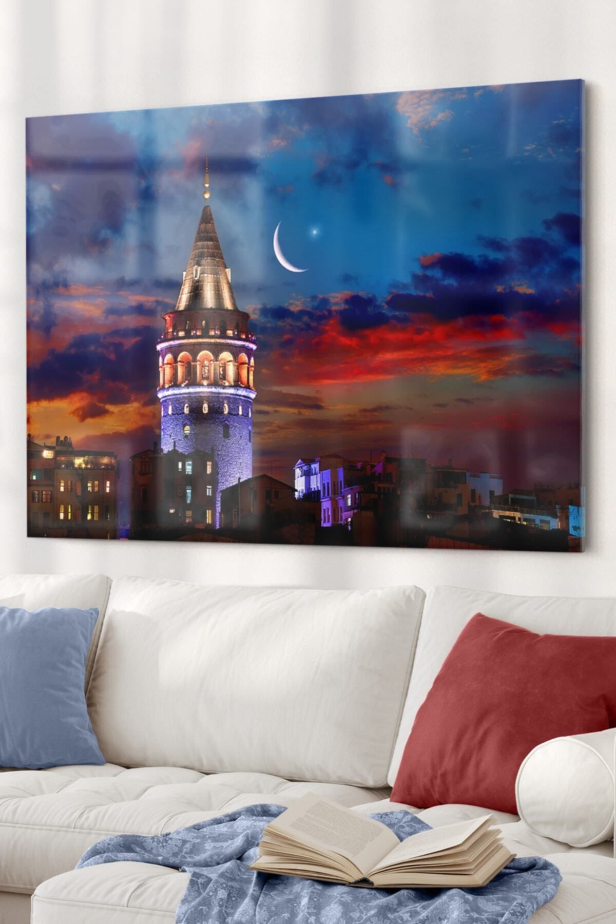 First Date Galata Kulesi Ve Hilal | Şehir Temalı Cam Tablo | 50x70 Cm