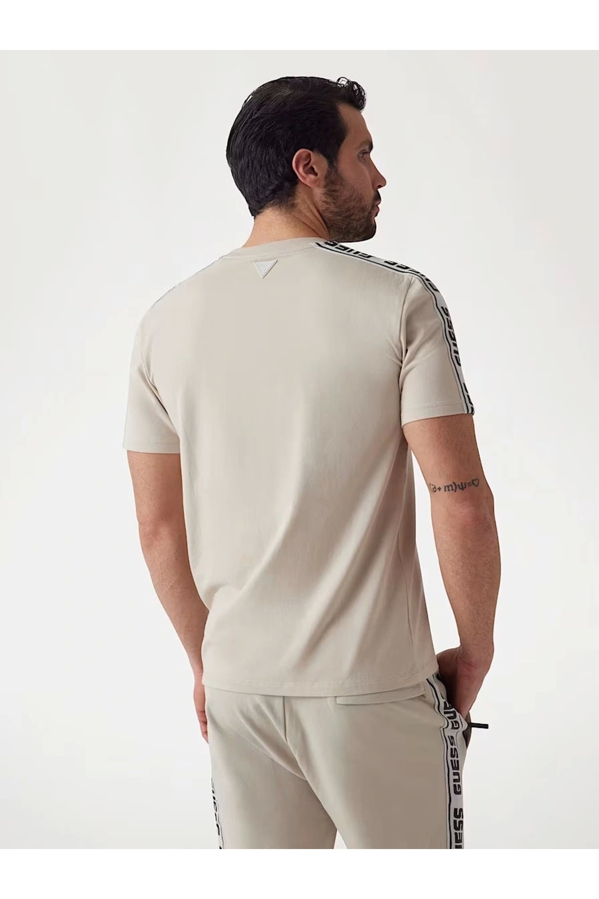 Guess-ARLO CN T-SHIRT Ανδρικό μπεζ μπλουζάκι Z4GI18J1314-G9D0 4