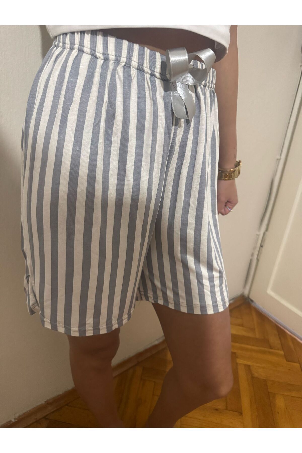 BAHHAR-Women's Gray Striped Pocketless Viscos Mini Shorts 3