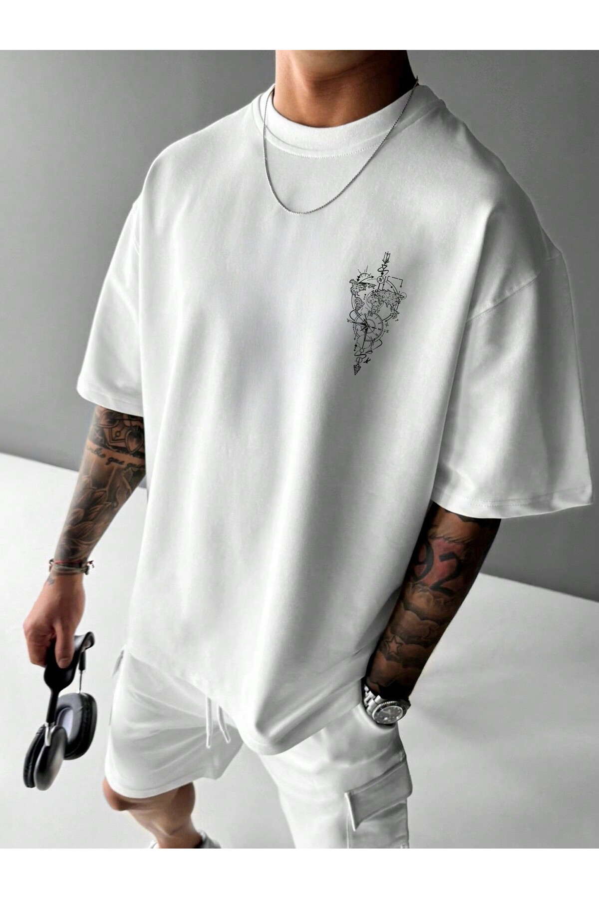 cc collection Dünya Pusula Baskılı Oversize T-shirt görsel 2