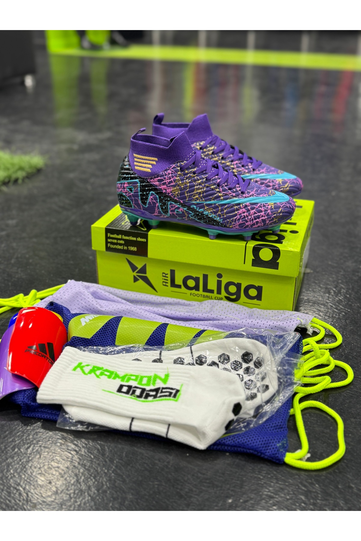 AİRBOOM La Liga Airboom Mor Tukuaz Krampon+Çanta+Çorap+Tekmelik görsel 5