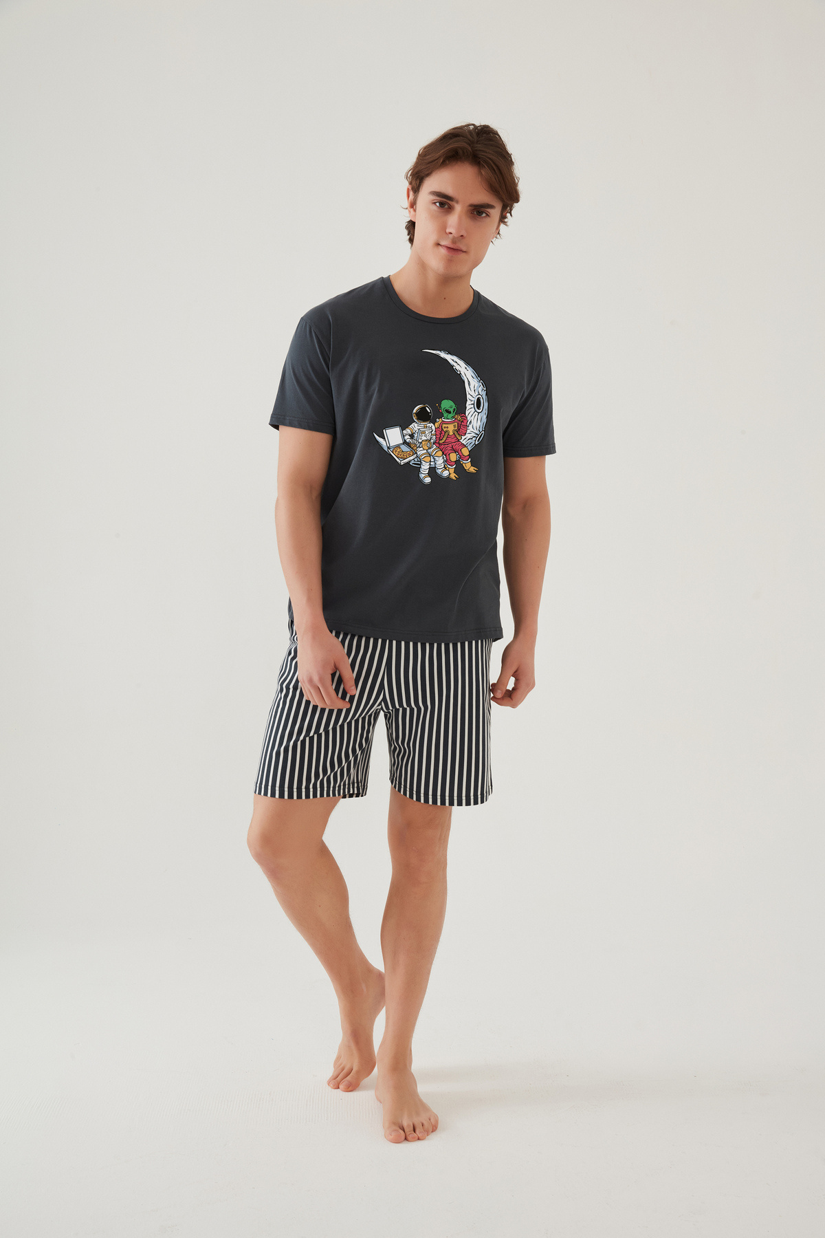 koza iç giyim  Erkek Pamuklu Füme Baskılı Cepli Şort Pijama Takımı - Görsel 4