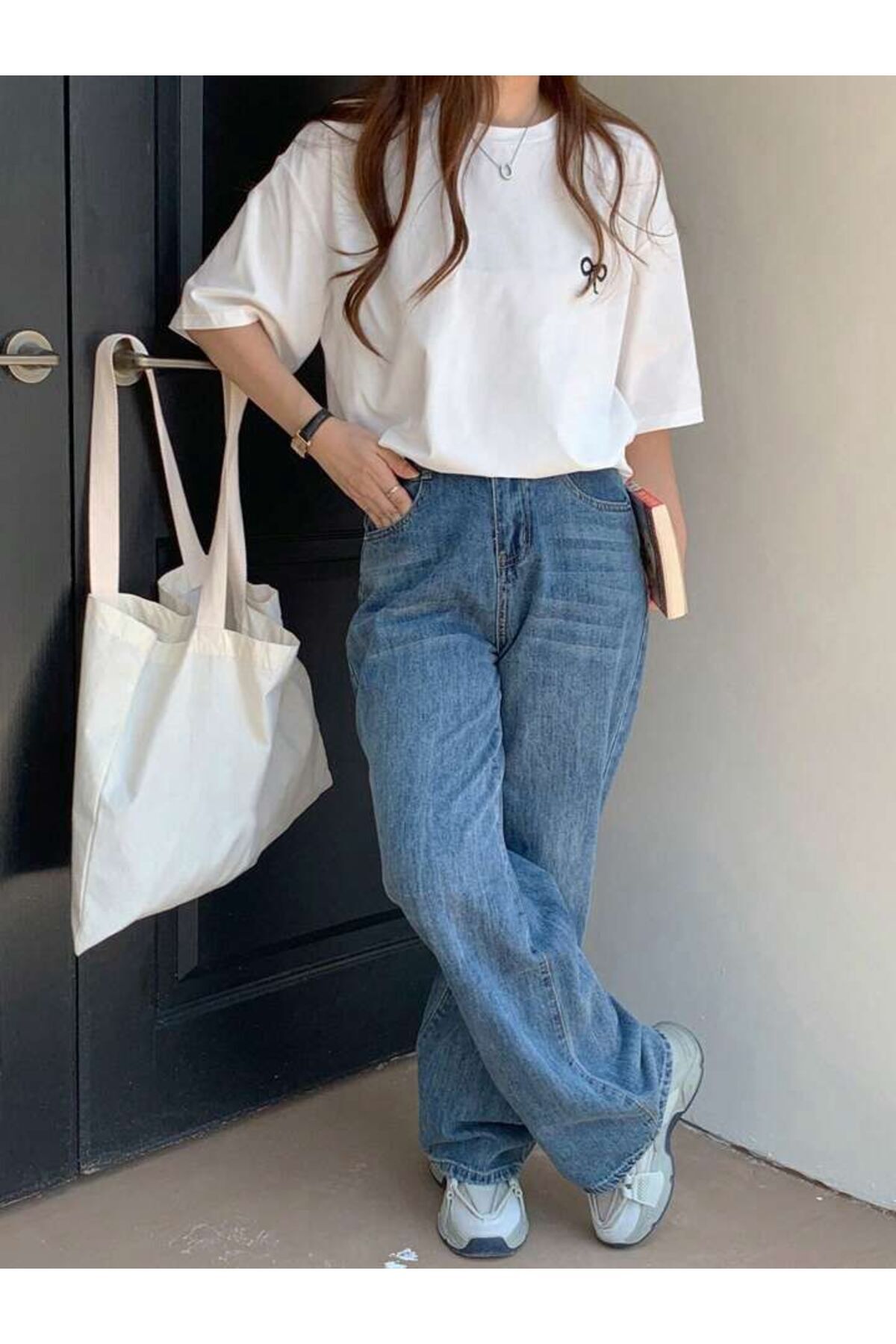complete the look image