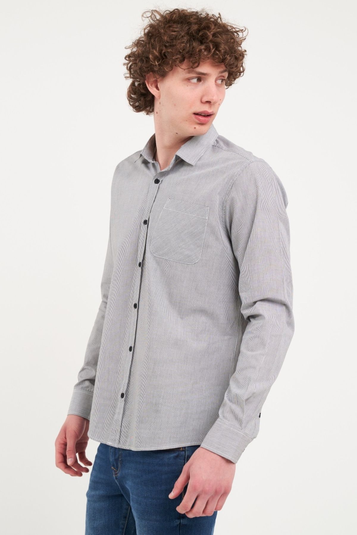 Kenvelo-Men's shirt with striped pattern and pocket 5