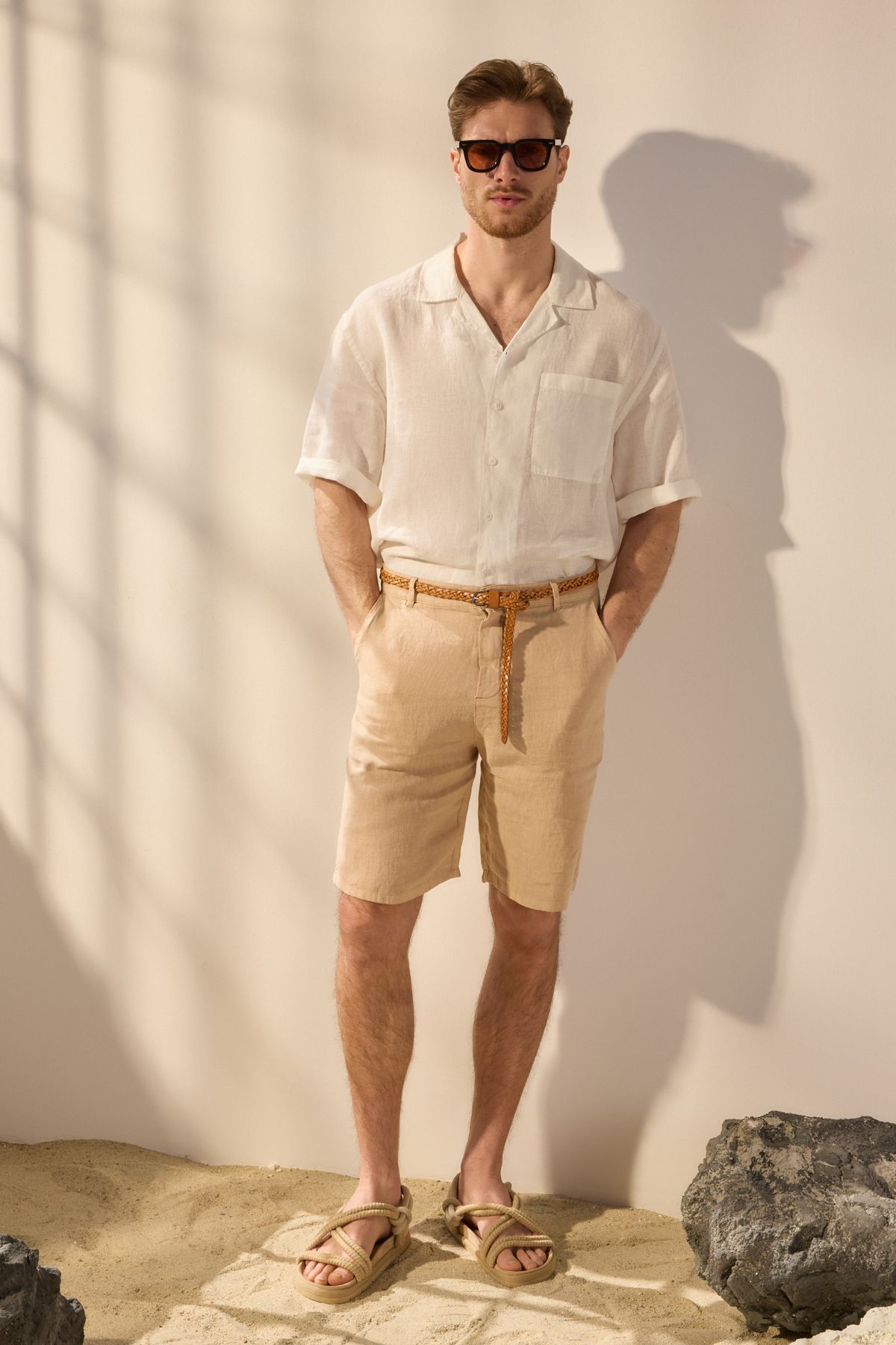 Trendyol Collection Vizon Limited Edition 100% Lniane Spodenki I Bermudy O Regularnym Kroju Mężczyzna - L