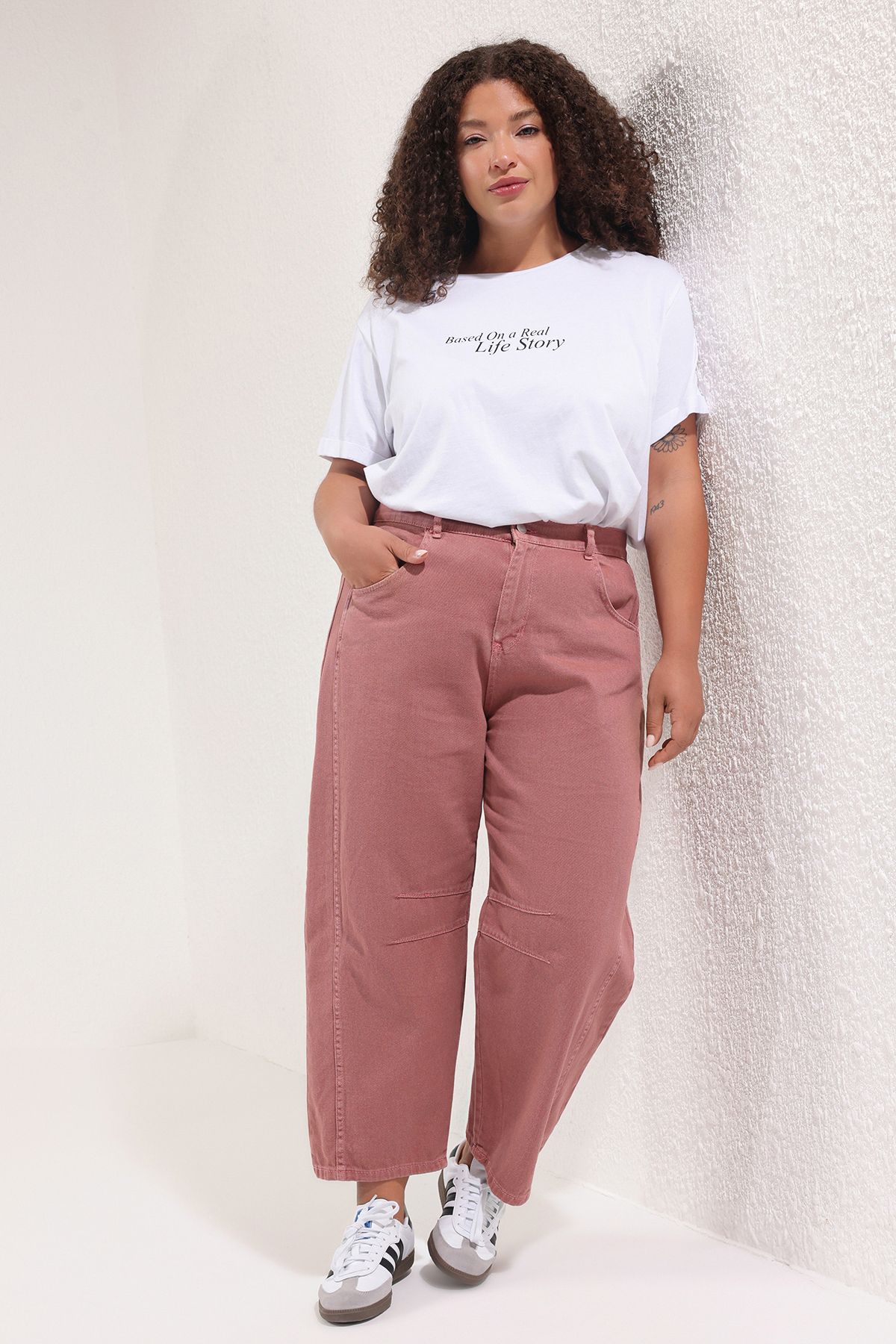 Trendyol Curve-Μπορντό ψηλόμεσο Bagyy Fit Plus Size Τζιν TBBSS25CJ00000 2