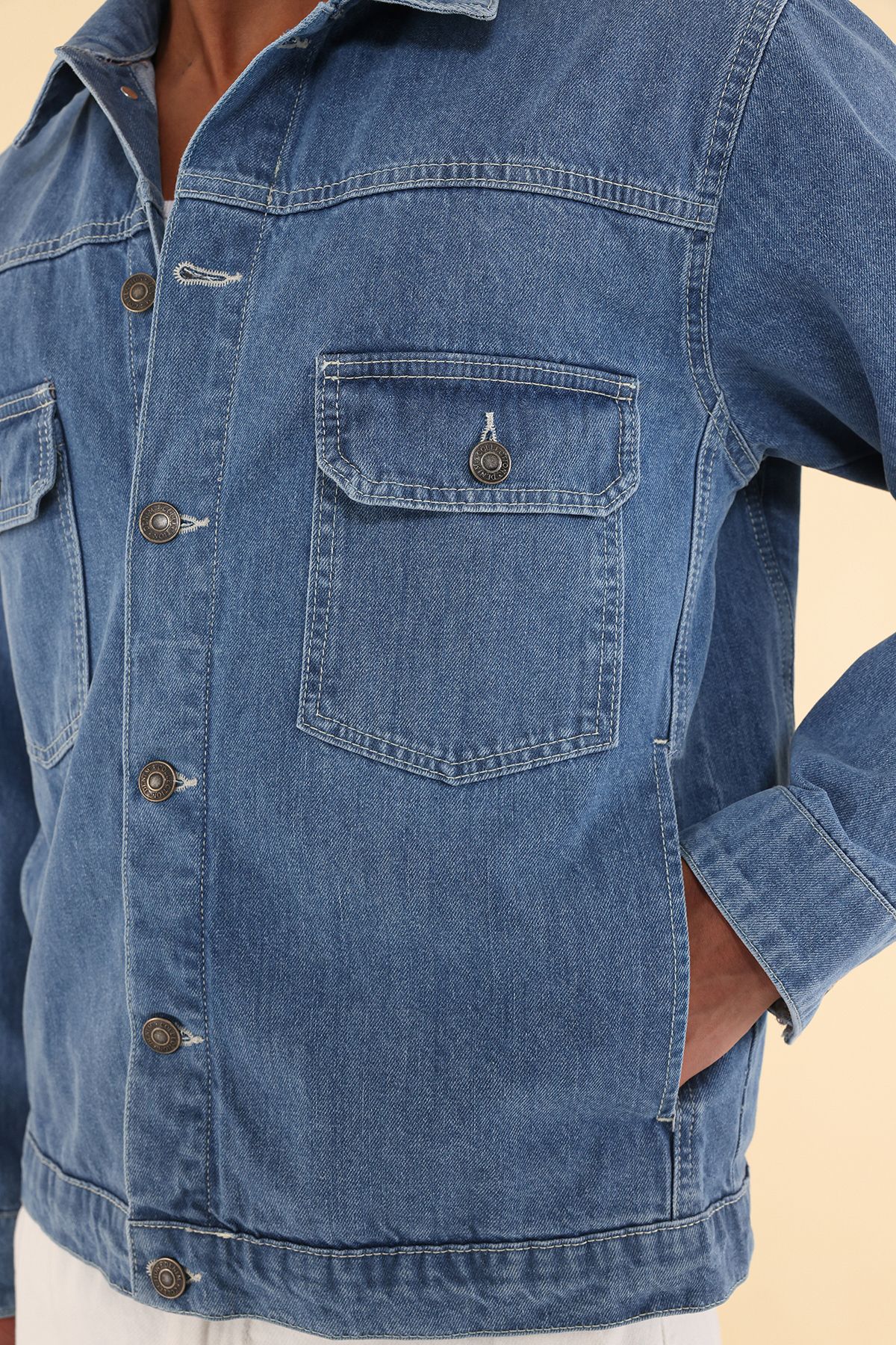 Trendyol Collection-Blaue Unisex-Jeansjacke TMNSS25CE00006 4