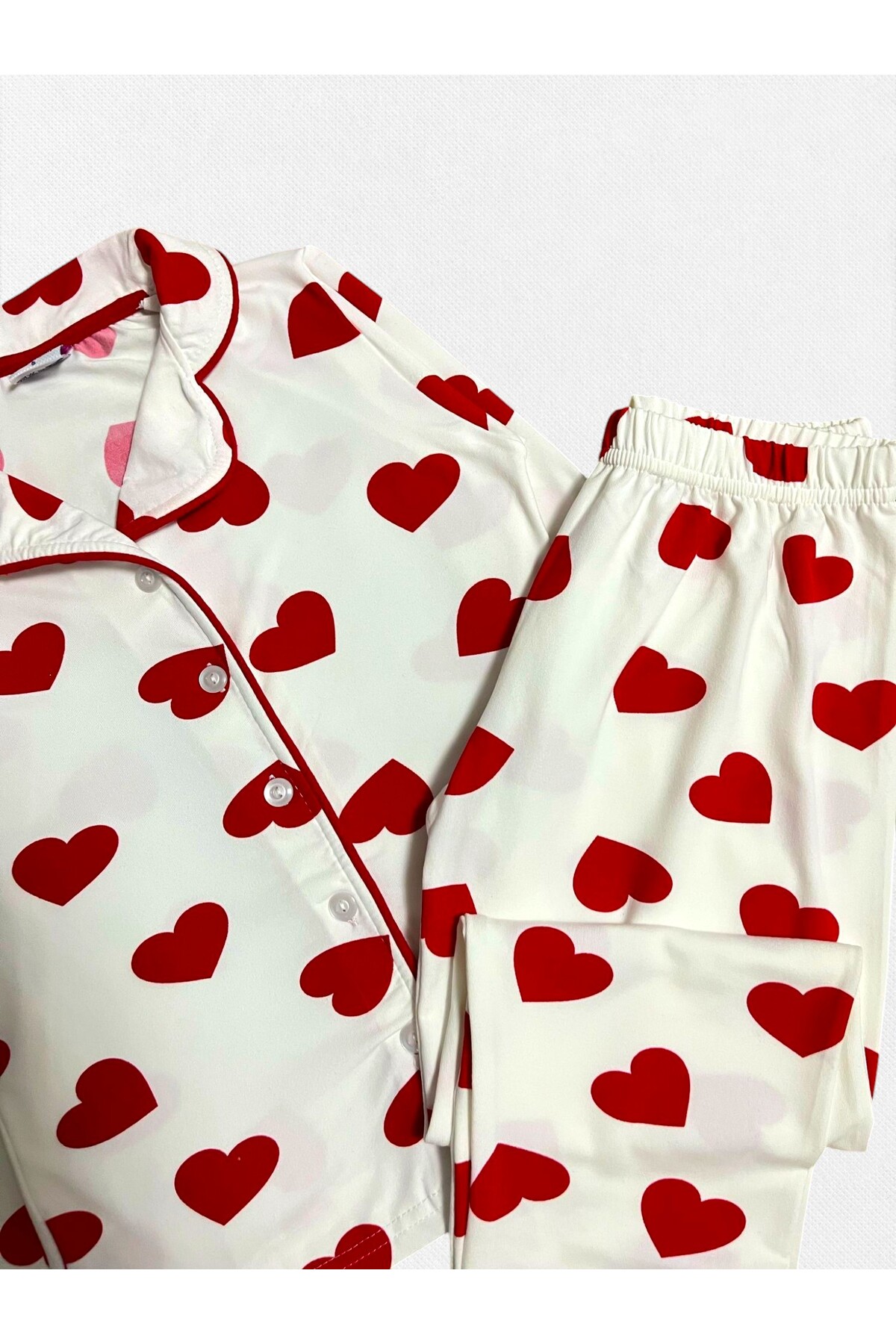 Fil Kids Kız Çocuk %100 Pamuklu Beyaz Kalp Desenli Gömlek Yaka Düğmeli Uzun Kollu Mevsimlik Pijama Takımı fotoğrafı 6 (önizleme)