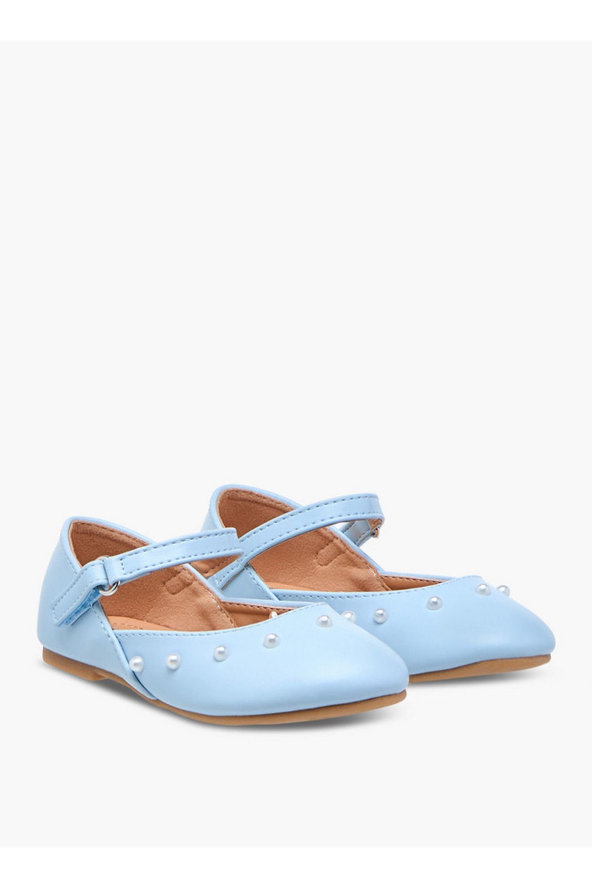 Flora Bella by Shoexpress-حذاء باليرينا مزين بخطاف وحلقة للإغلاق 1