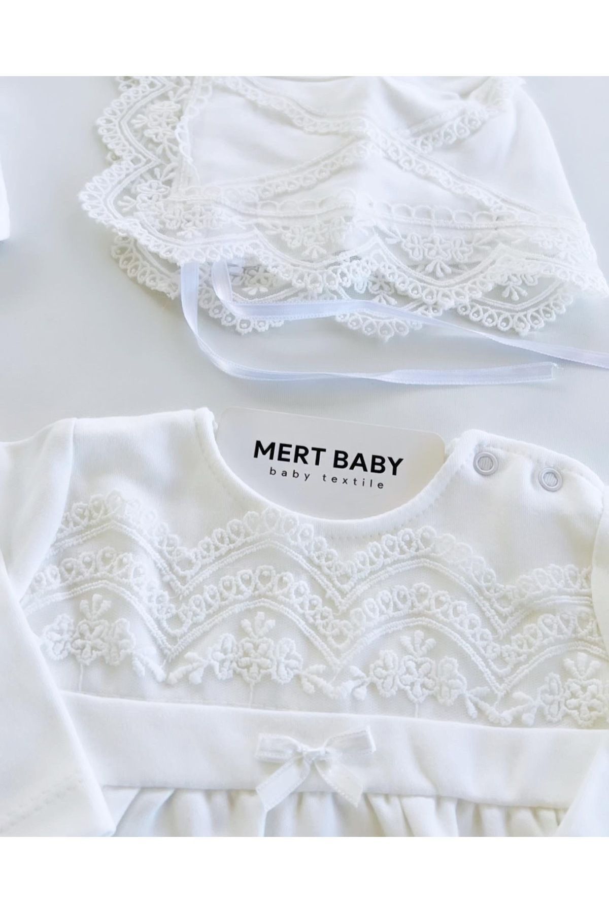 Mert Baby Lily 10'lu Organik Hastane Çıkış Seti %100 Pamuk Yenidoğan Kız Bebek fotoğrafı 5 (önizleme)