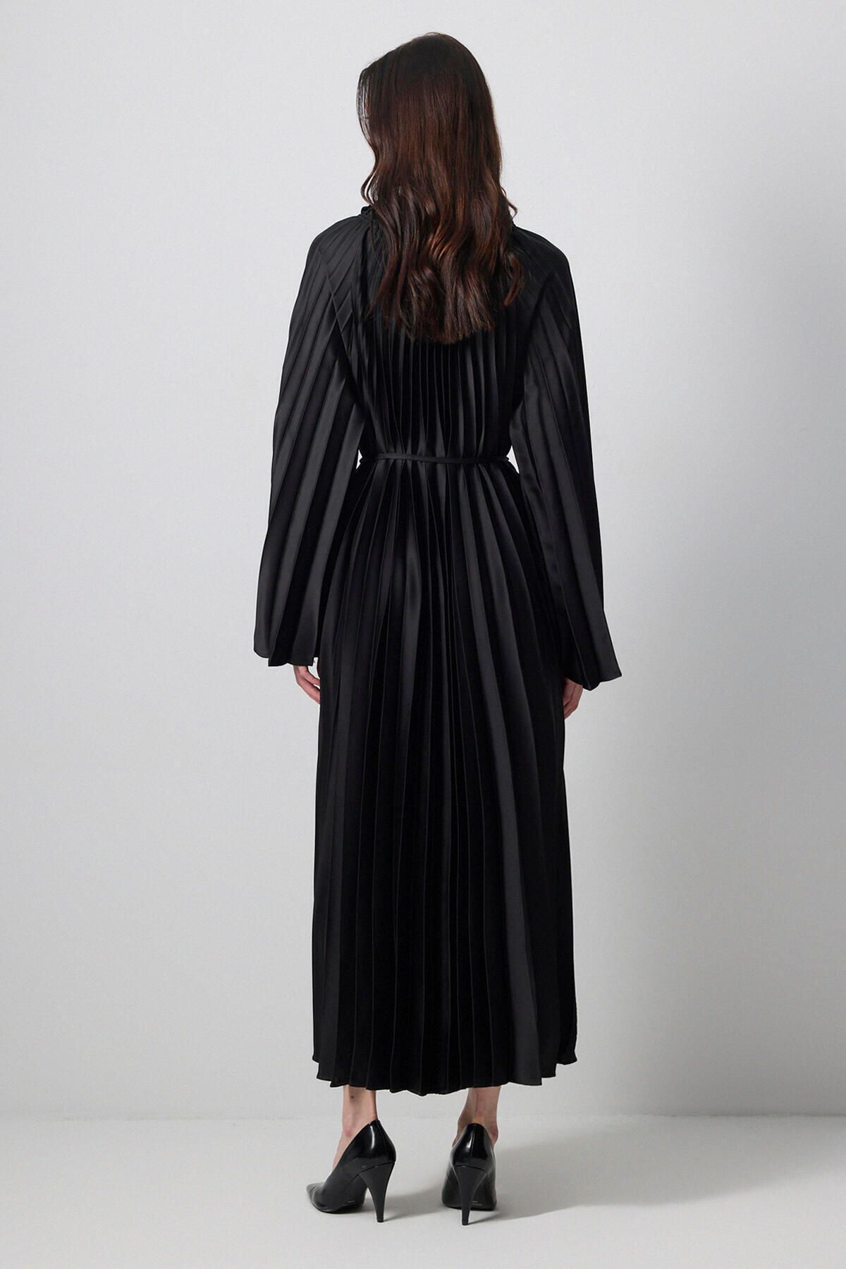 Touché Privé-Pilated Kimono Sleeve Dress 4