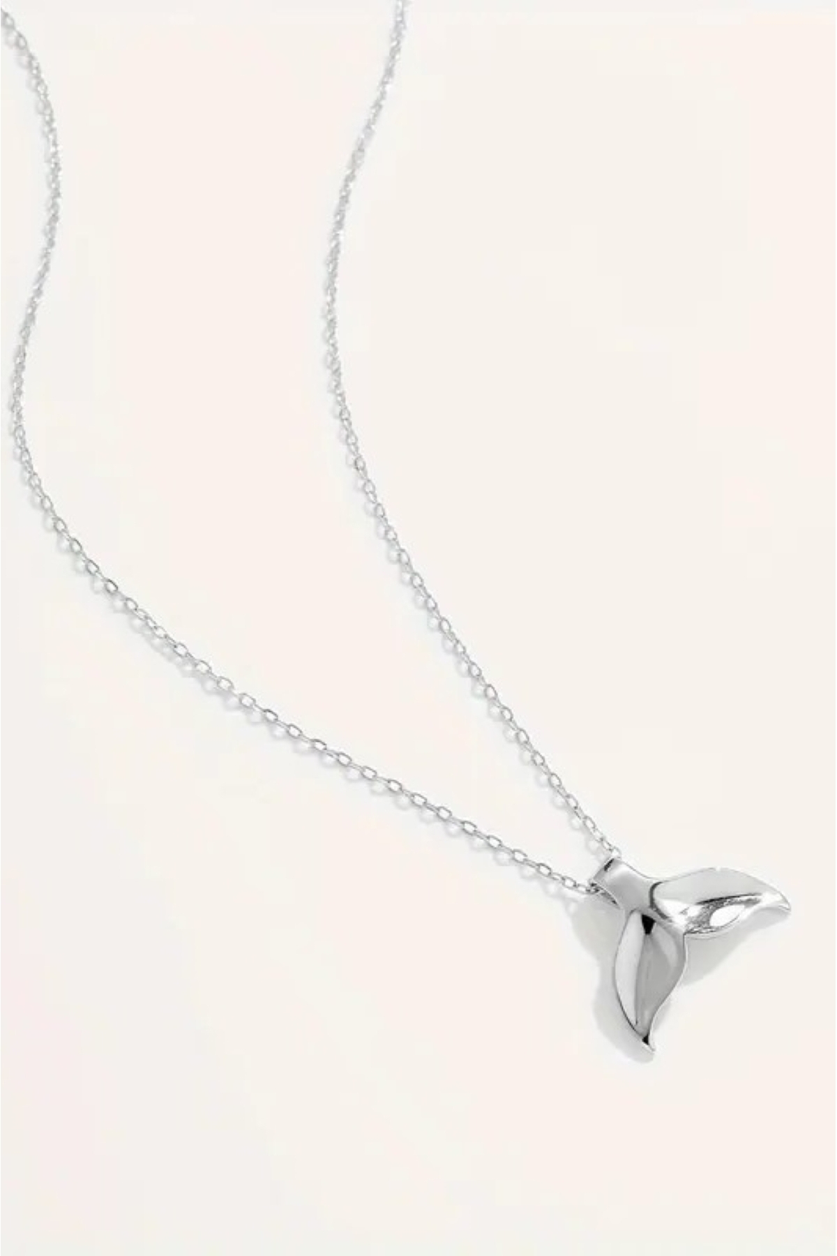 Silver Plated Dolphin Tail Pendant Sleeve 001