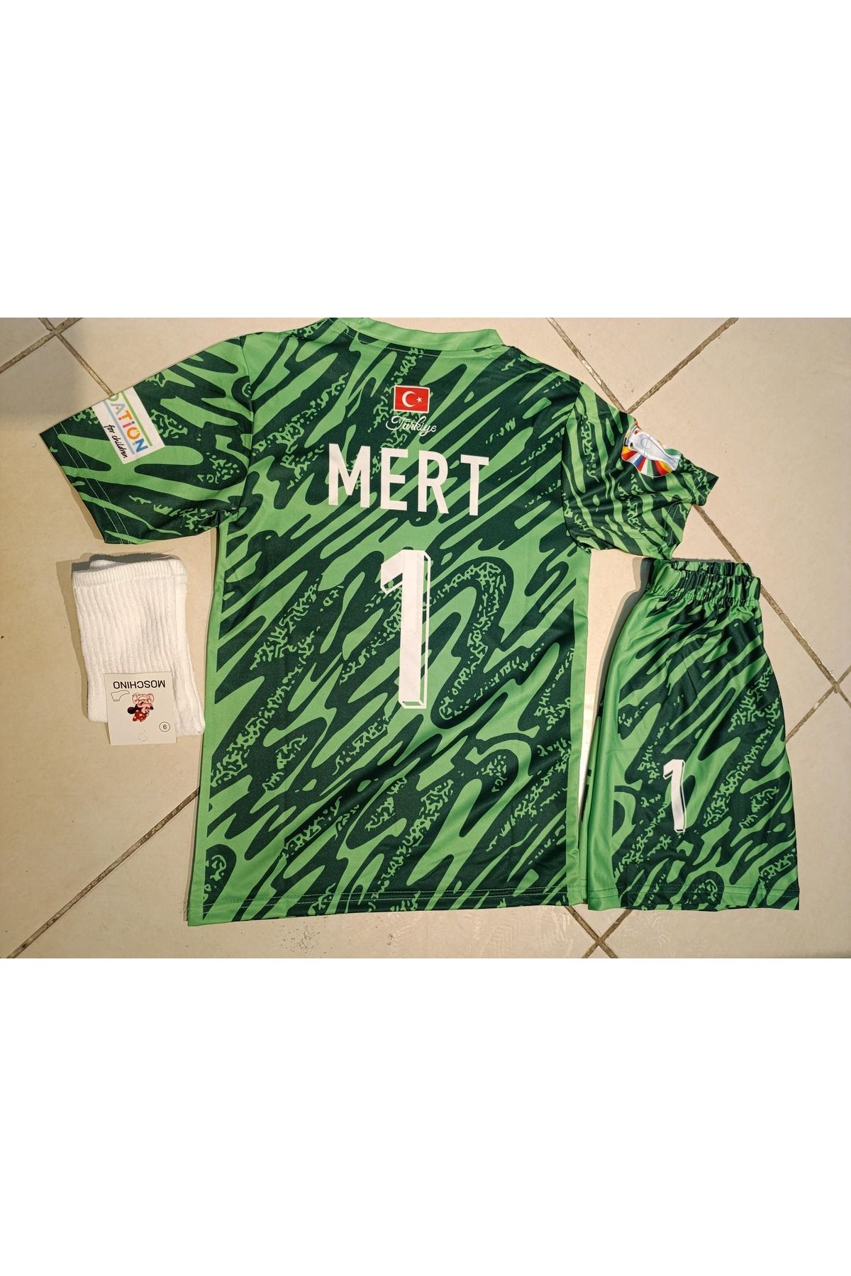 Atlas Global TÜRKİYE KALECİ MERT GÜNOK YEŞİL 3 LÜ ÇOCUK FUTBOL FORMA. ŞORT+FORMA+ÇORAP