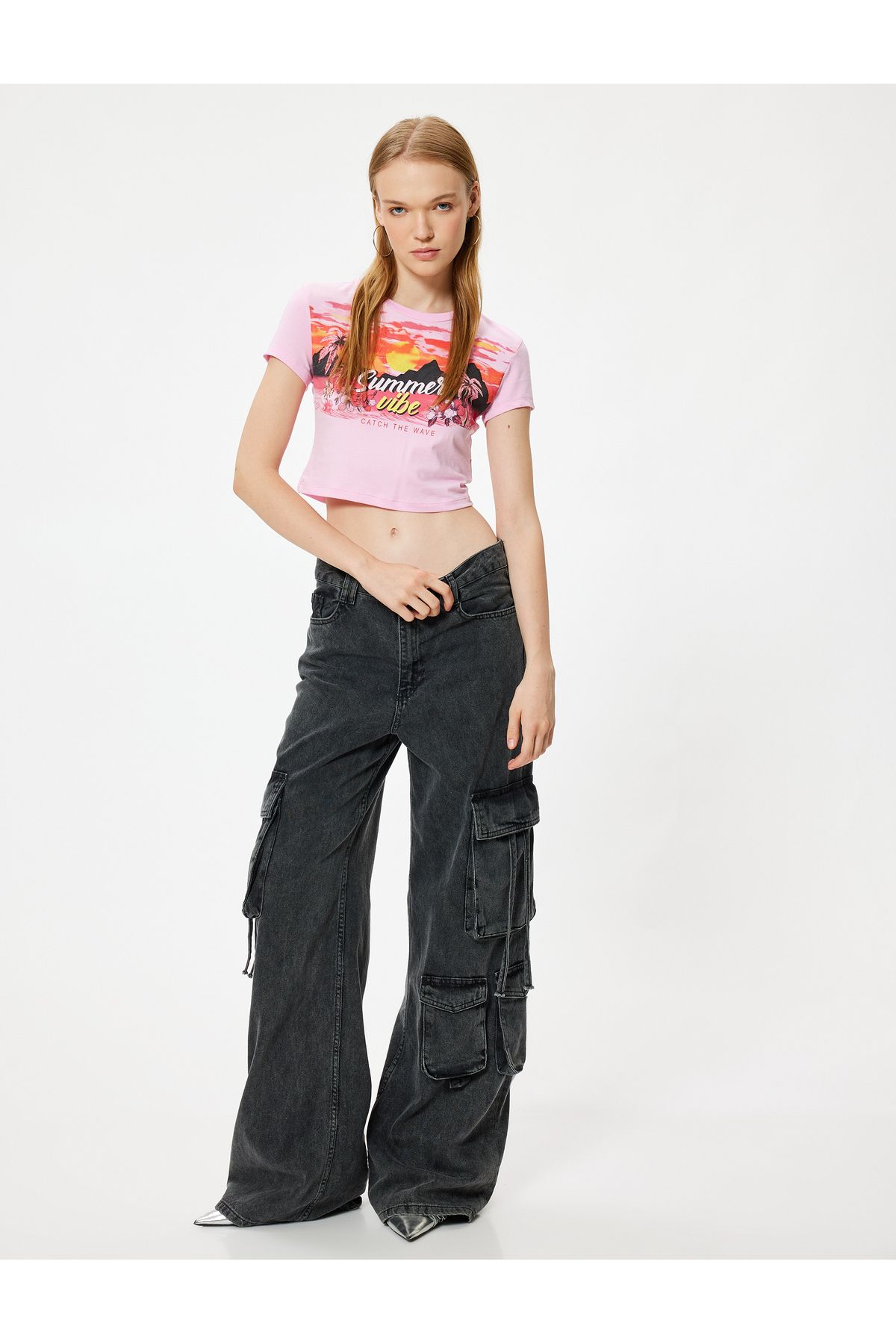 Koton Yeni Sezon Crop Tişört Kısa Kollu Slogan Baskılı Bisiklet Yaka Slim Fit