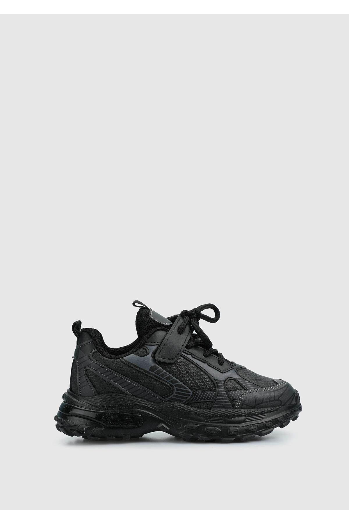 Kiddo-Black Girls Sneaker 1