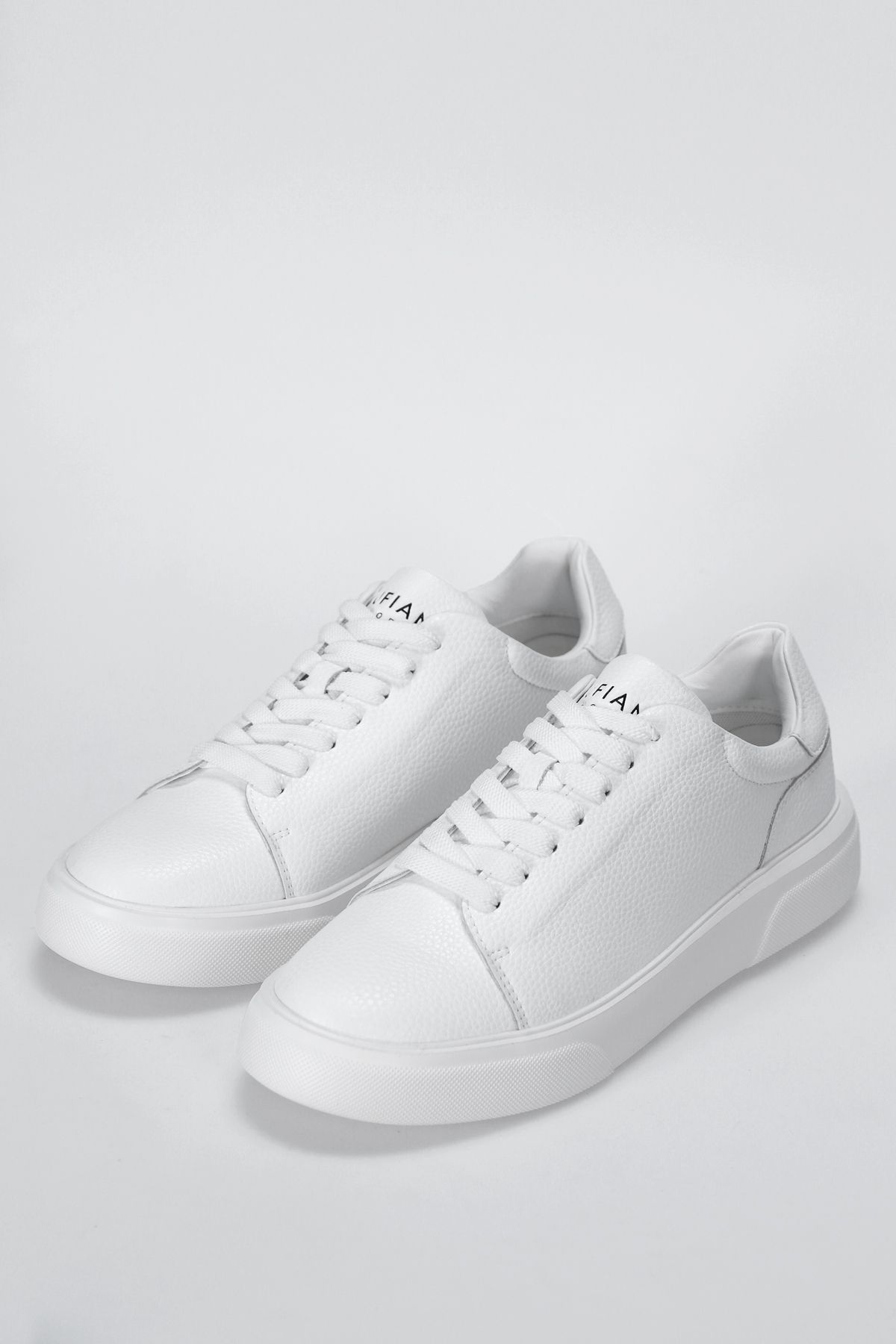 Geppetto-حذاء Tommy Model Lufian Sneaker للرجال باللون الأسود والأبيض 4