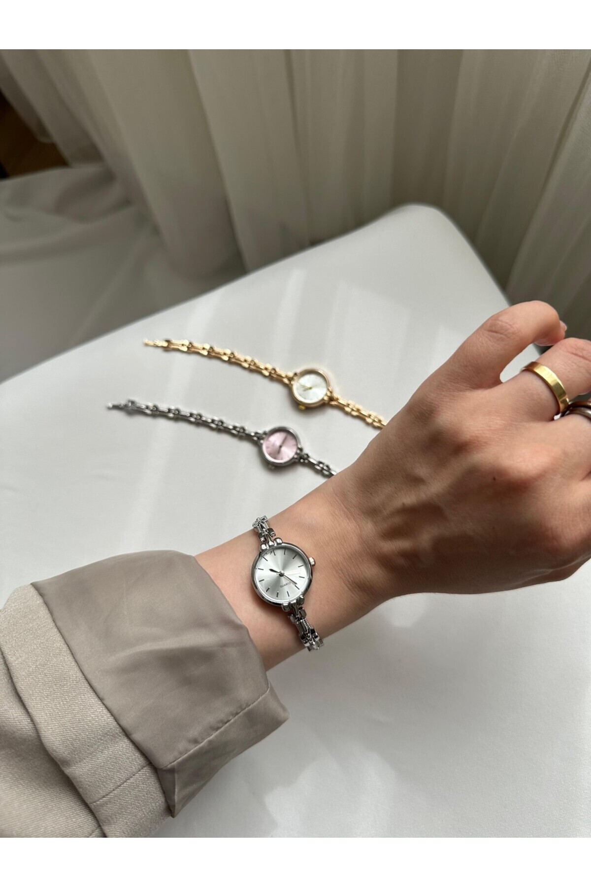 MERW  Clarie Model Gümüş Renk Metal Kordon Vintage Seri Kadın Kol Saati - Görsel 3