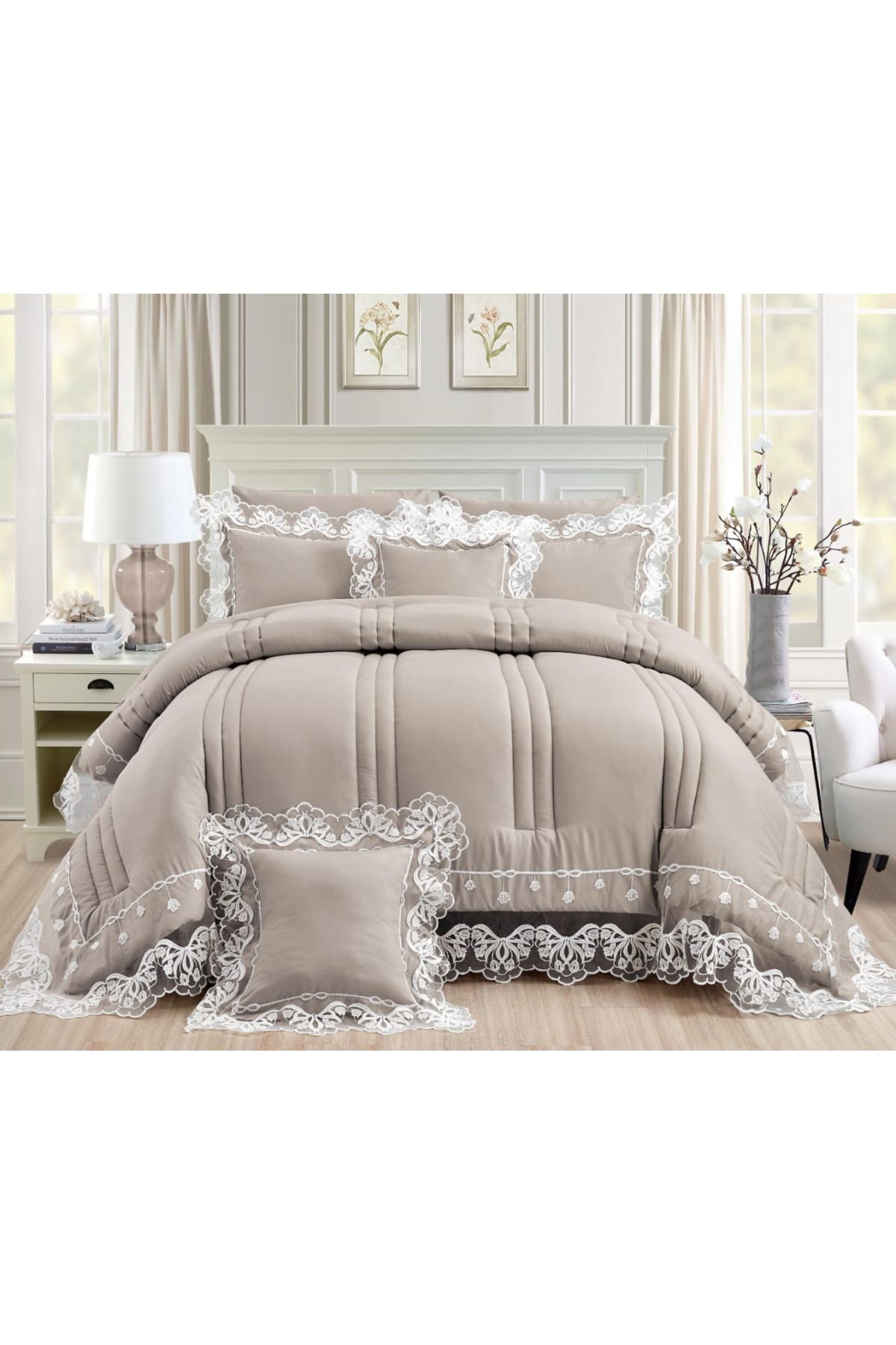 Red Rose-مفرش نفرين ملكي بتصميم الدانتيل ليضيف الجمال الى اكسسوارات غرفتك مقاس 240*260سم 1