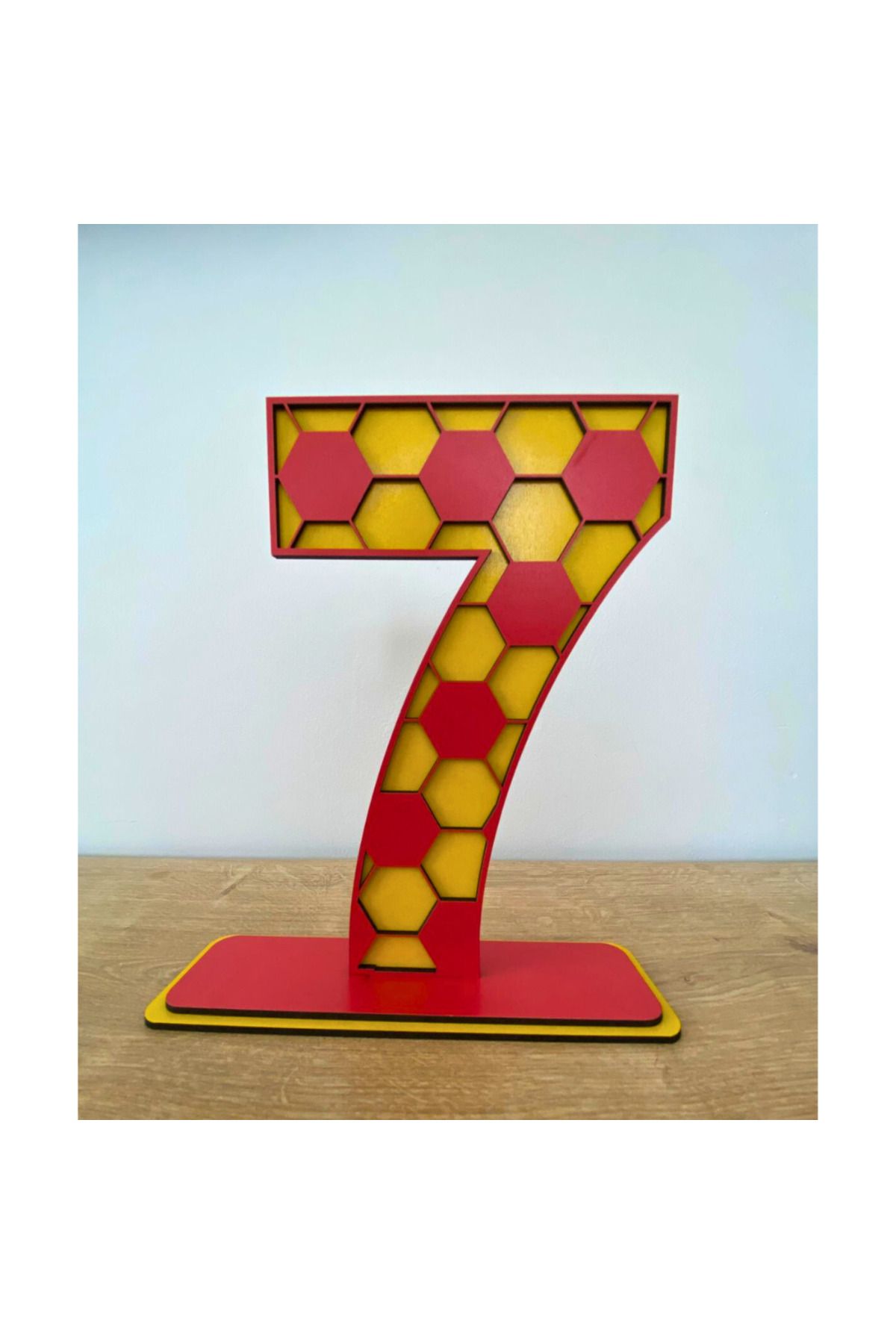 WoodenZoo 7 Yaş Doğum Günü Masa Dekoru-2 (GALATASARAY TEMALI SARI-KIRMIZI)