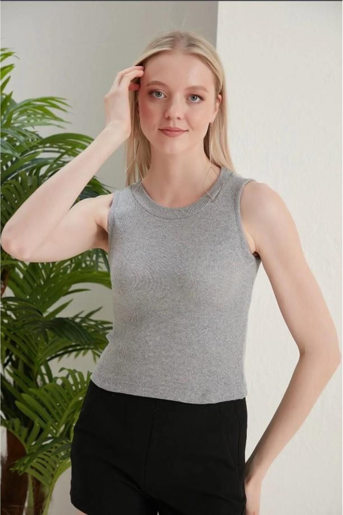 Giyimodam Kadın Halter Yaka Kaşkorse Gri Crop Atlet