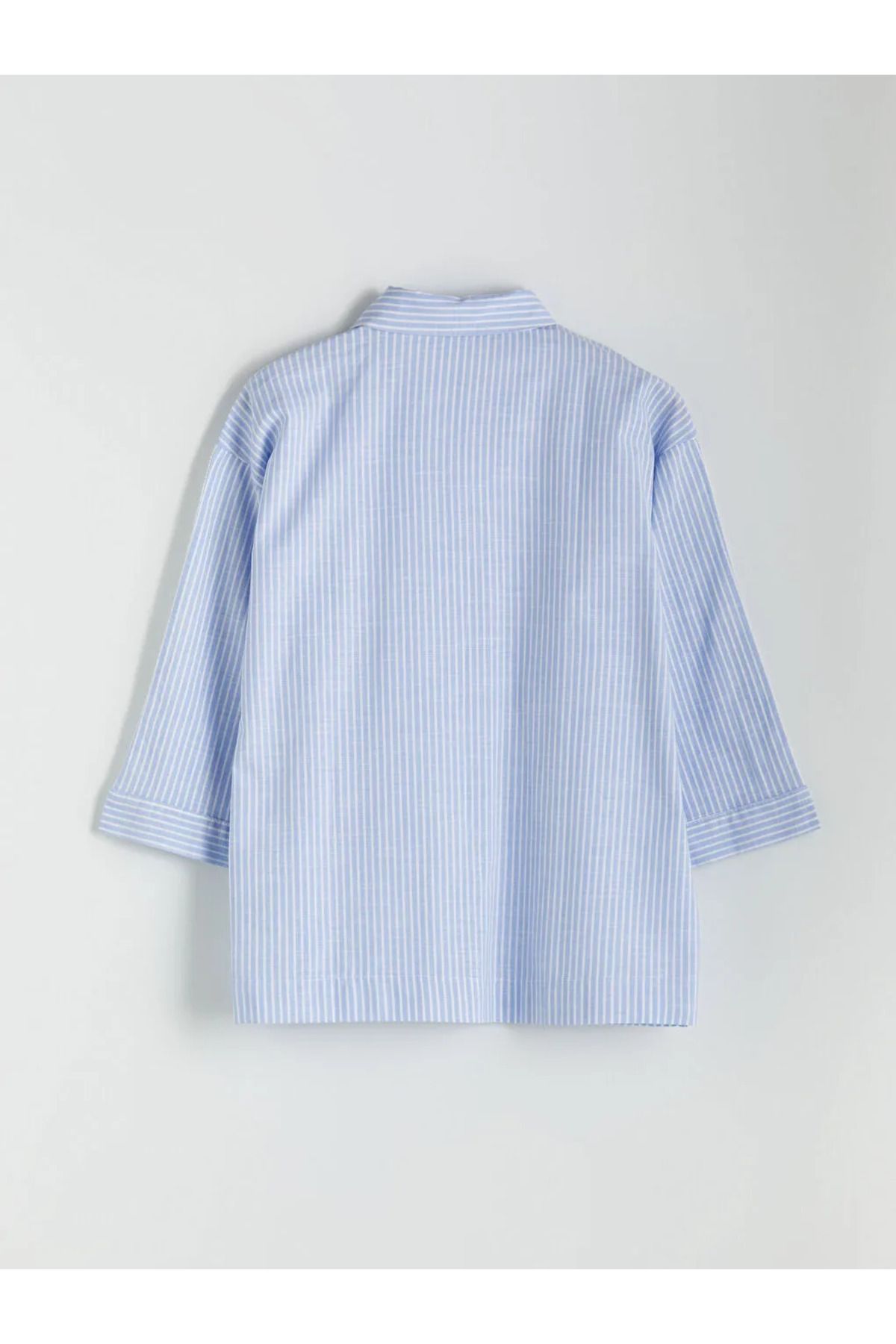 LC Waikiki-Lcwaikiki Classic Blue Striped Women's Shirt with Lace Detail 4