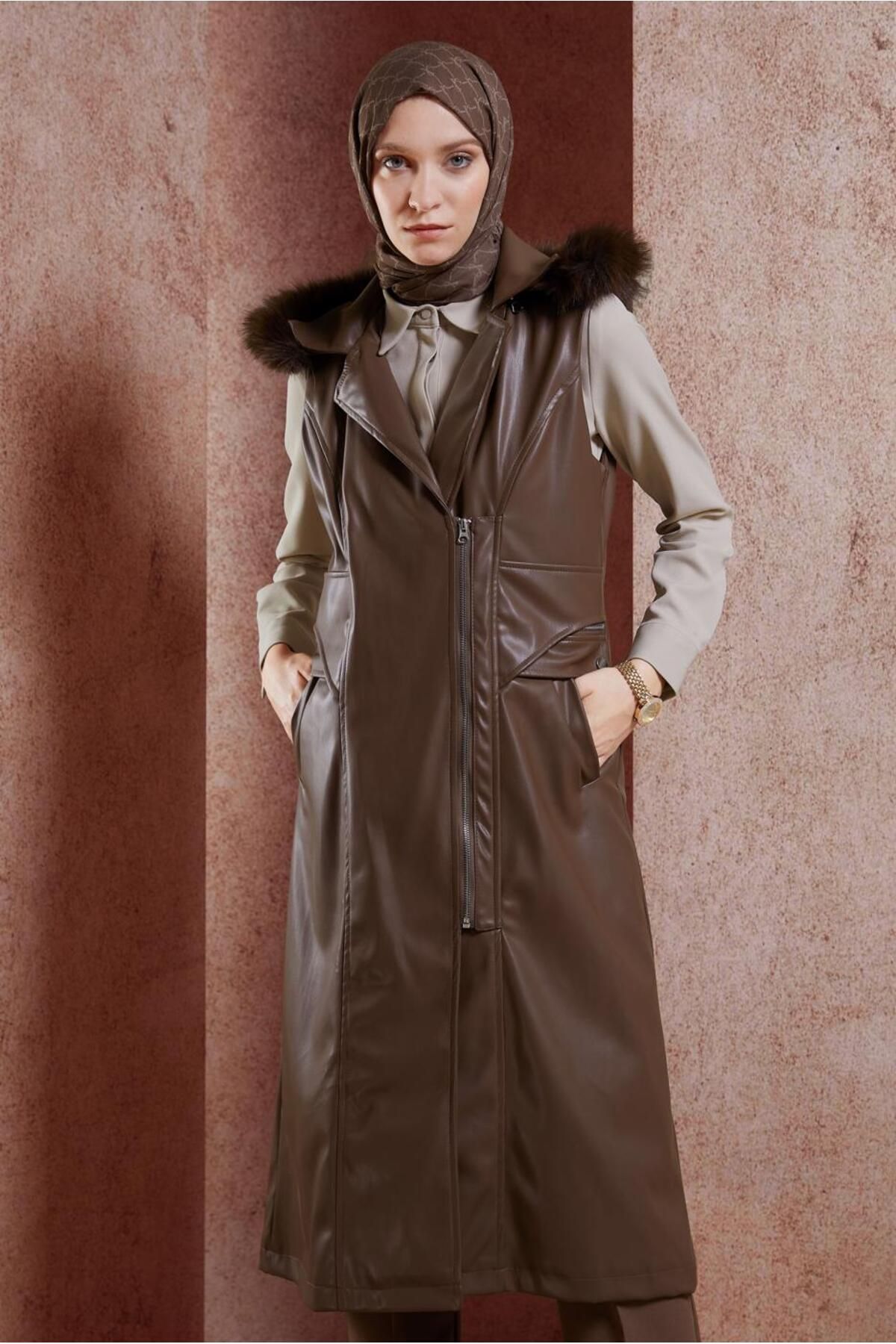 جلیقه چرم مصنوعی HOODED 10911 Alvina