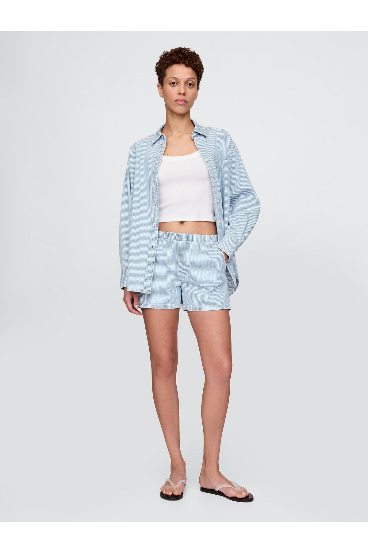 GAP Kadın Açık Mavi Mid Rise Denim Boxer Şort