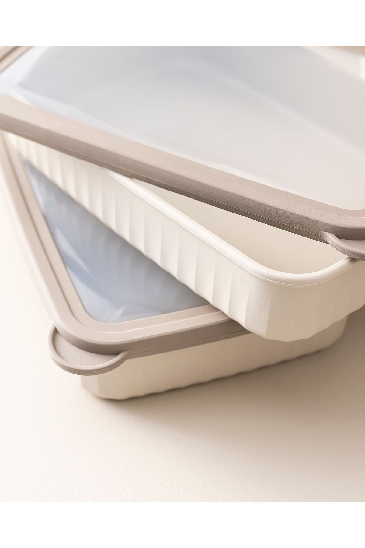 Madame Coco-Lucca Set of 3 Rectangular Storage Containers - Beige 5