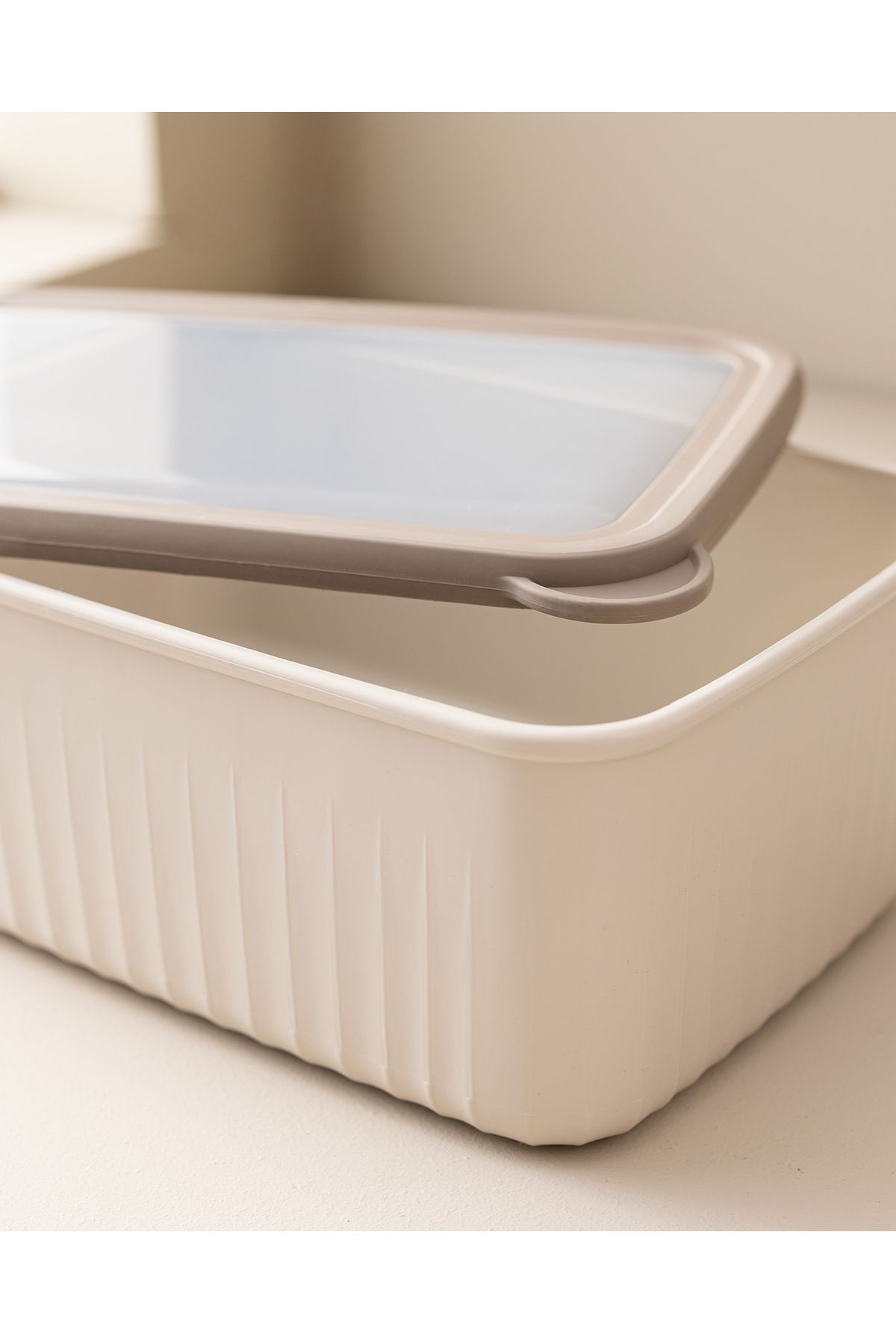 Madame Coco-Lucca Set of 3 Rectangular Storage Containers - Beige 2