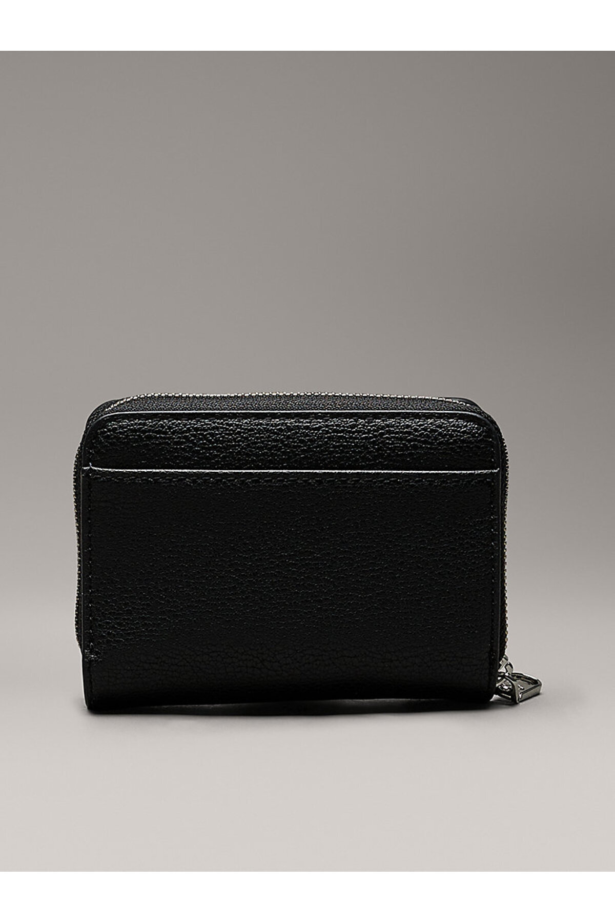Calvin Klein-الحد الأدنى من MONOGRAM MD ZIP AROUND 2
