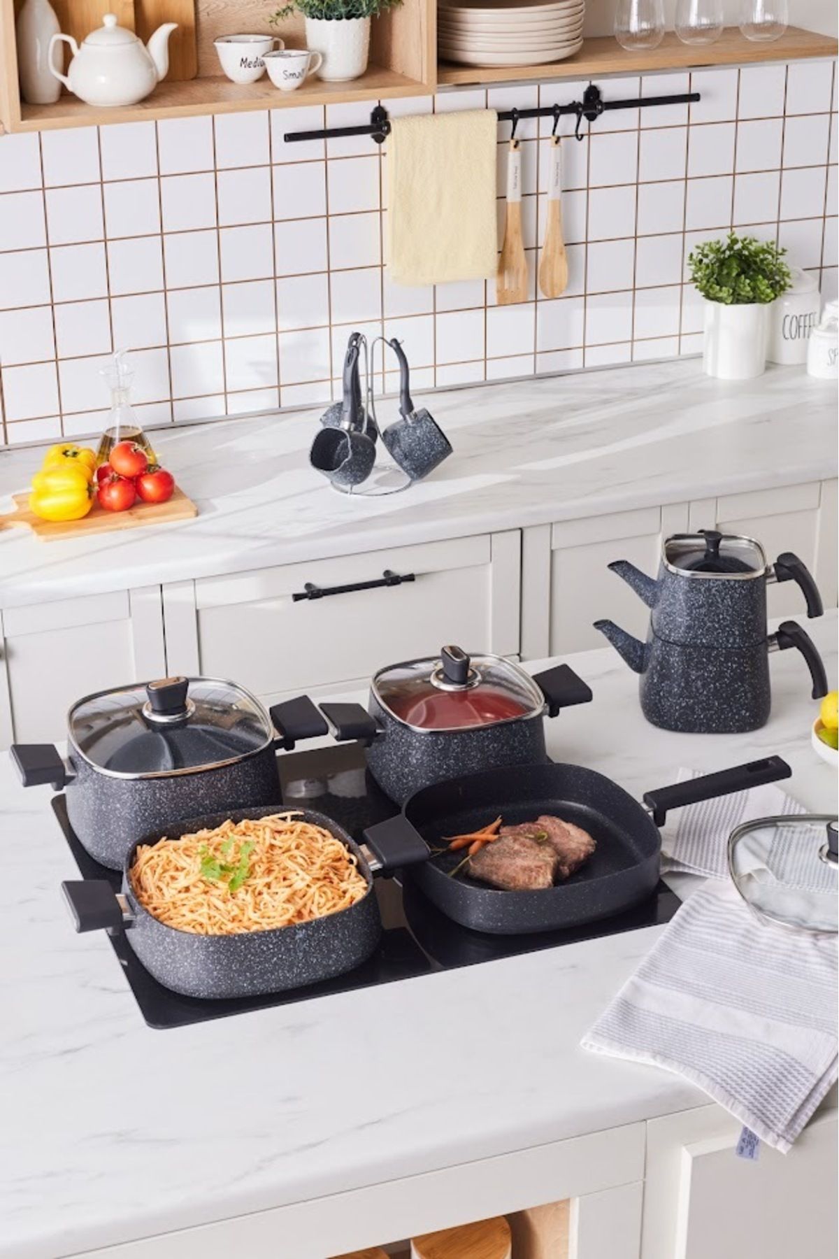 Karaca-Biogranite Sando - 14 Piece Black Dowry Set 8