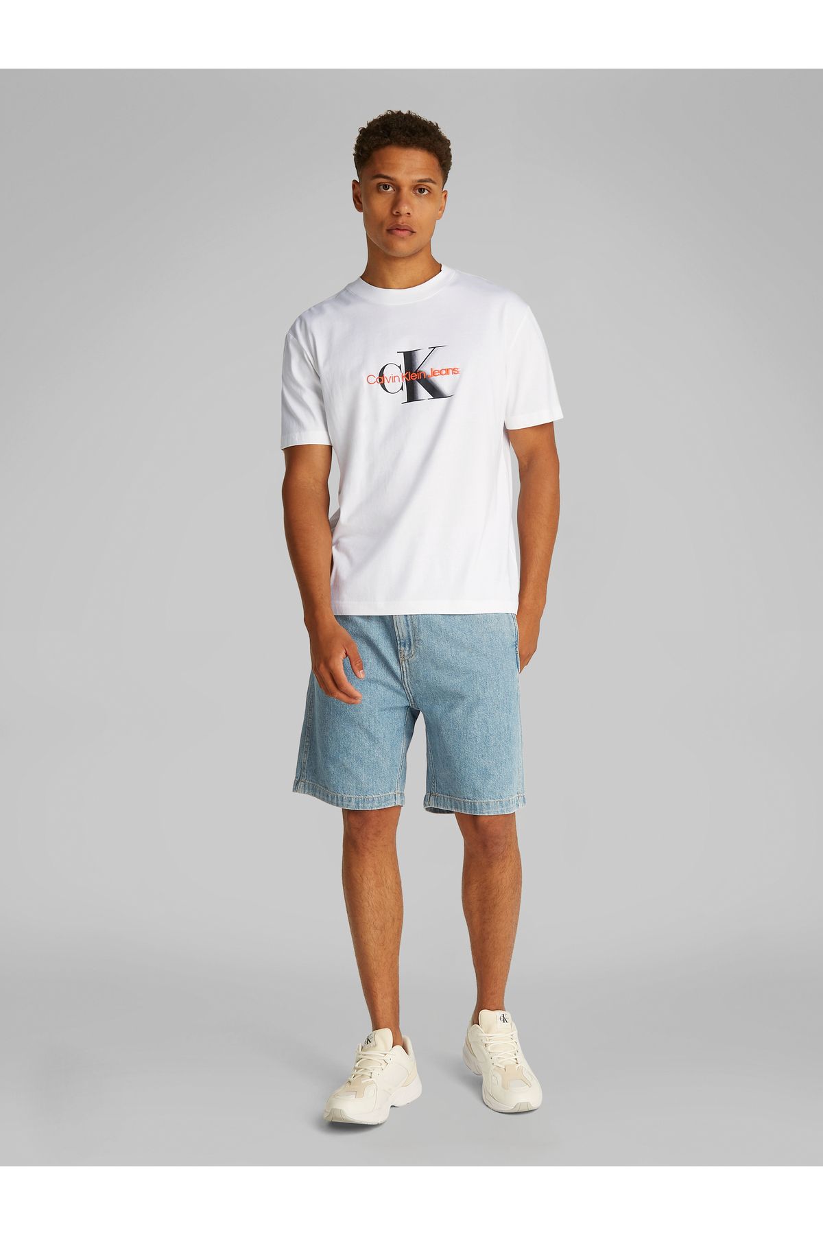 Calvin Klein-تي شيرت كالفن كلاين رجالي أبيض بأكمام قصيرة وشعار مونولوج 3