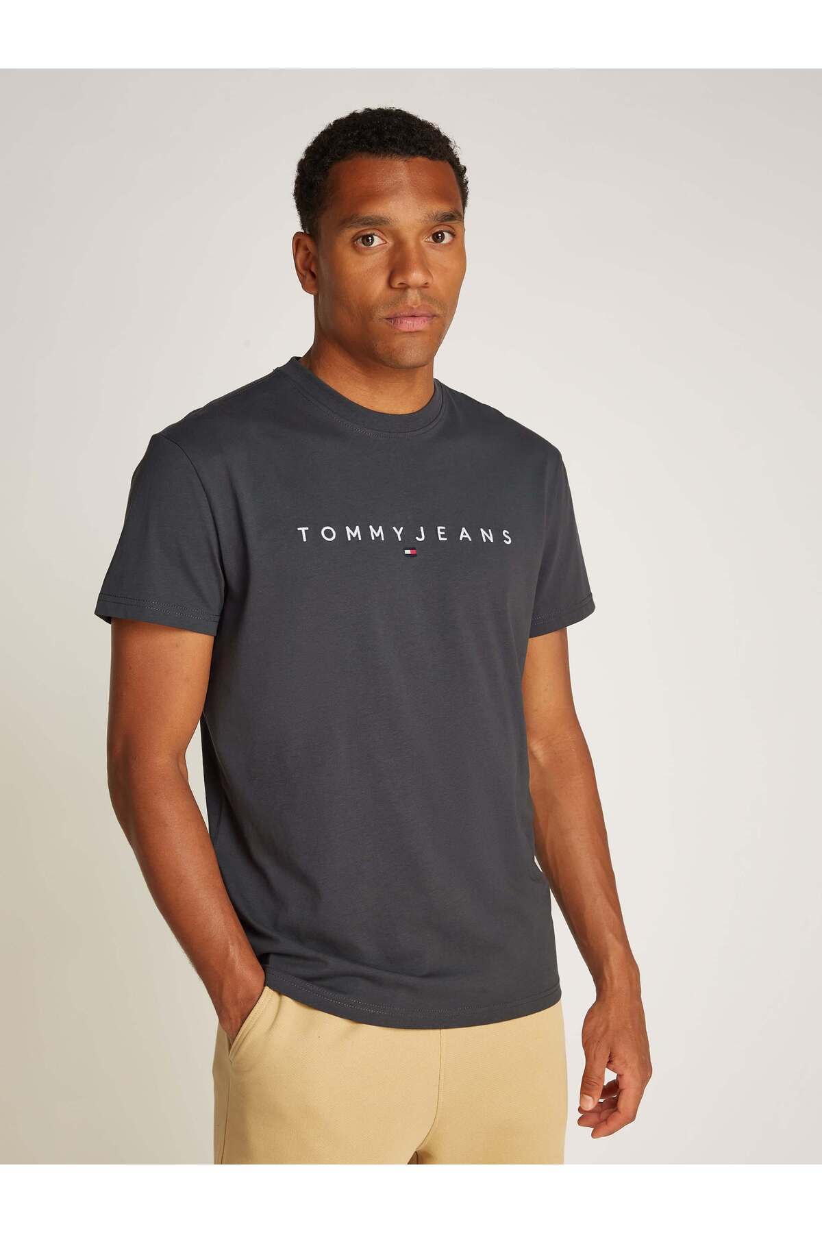 تامی هیلفیگر تی شرت مردانه خاکستری معمولی فیت