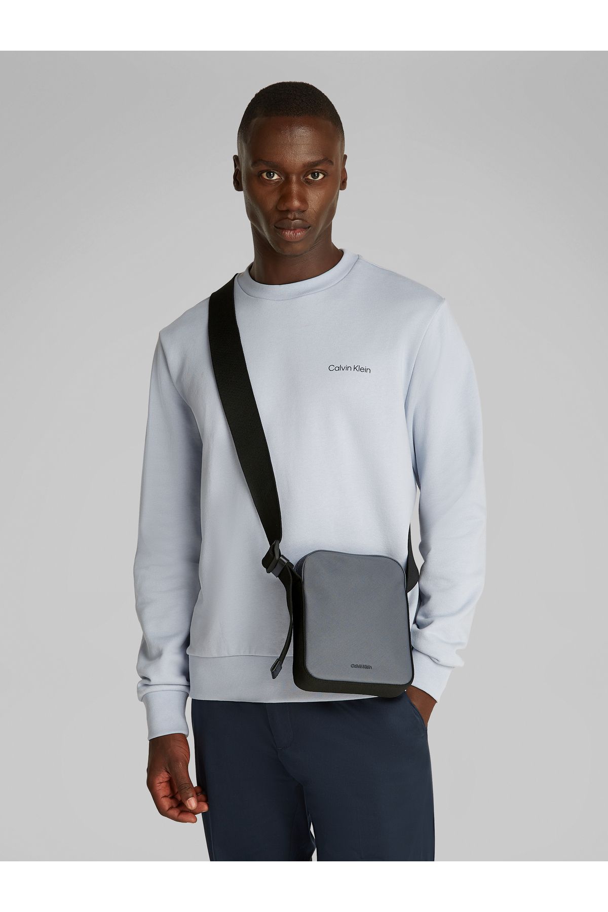 Calvin Klein-Calvin Klein Gray Ease Reporter Crossover Bag 2