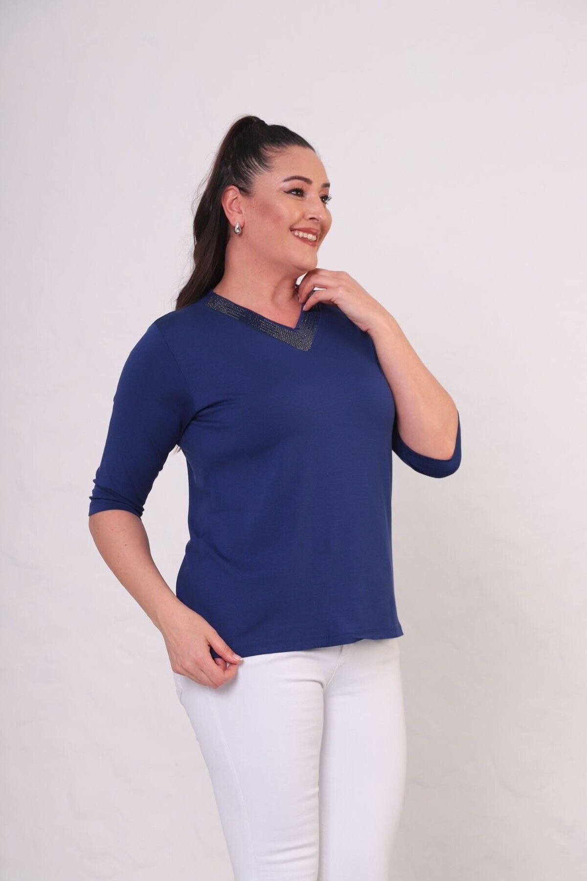tarzımsüper-Women's V-Neck Capri Sleeve Stone Printed Comfort Model Blouse 5