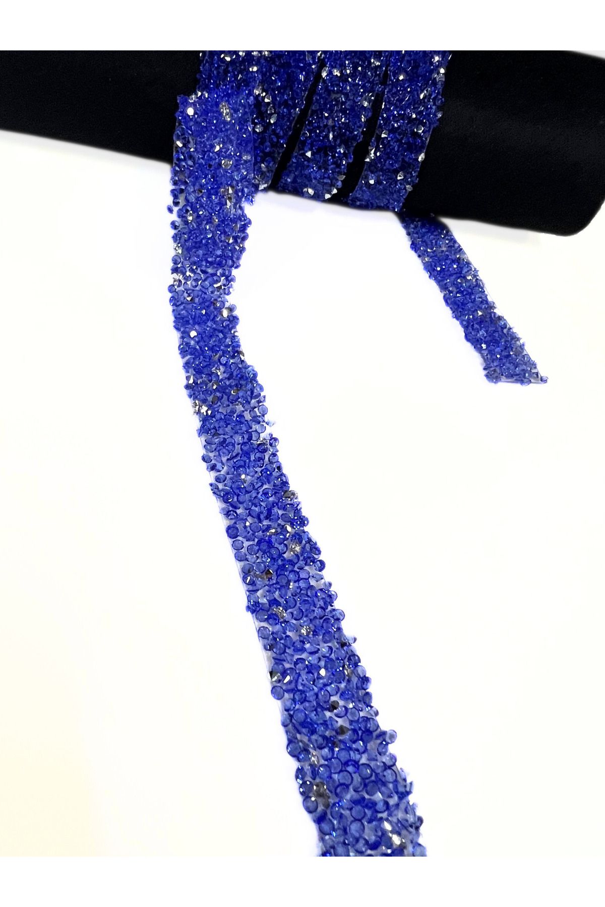 WeddingShopStone Işıltılı Zarafet: Mavi Sax Kristal Taşlı Ütüyle Yapışan Aplik Şerit - Giyim Tekstil Hobi 100cm