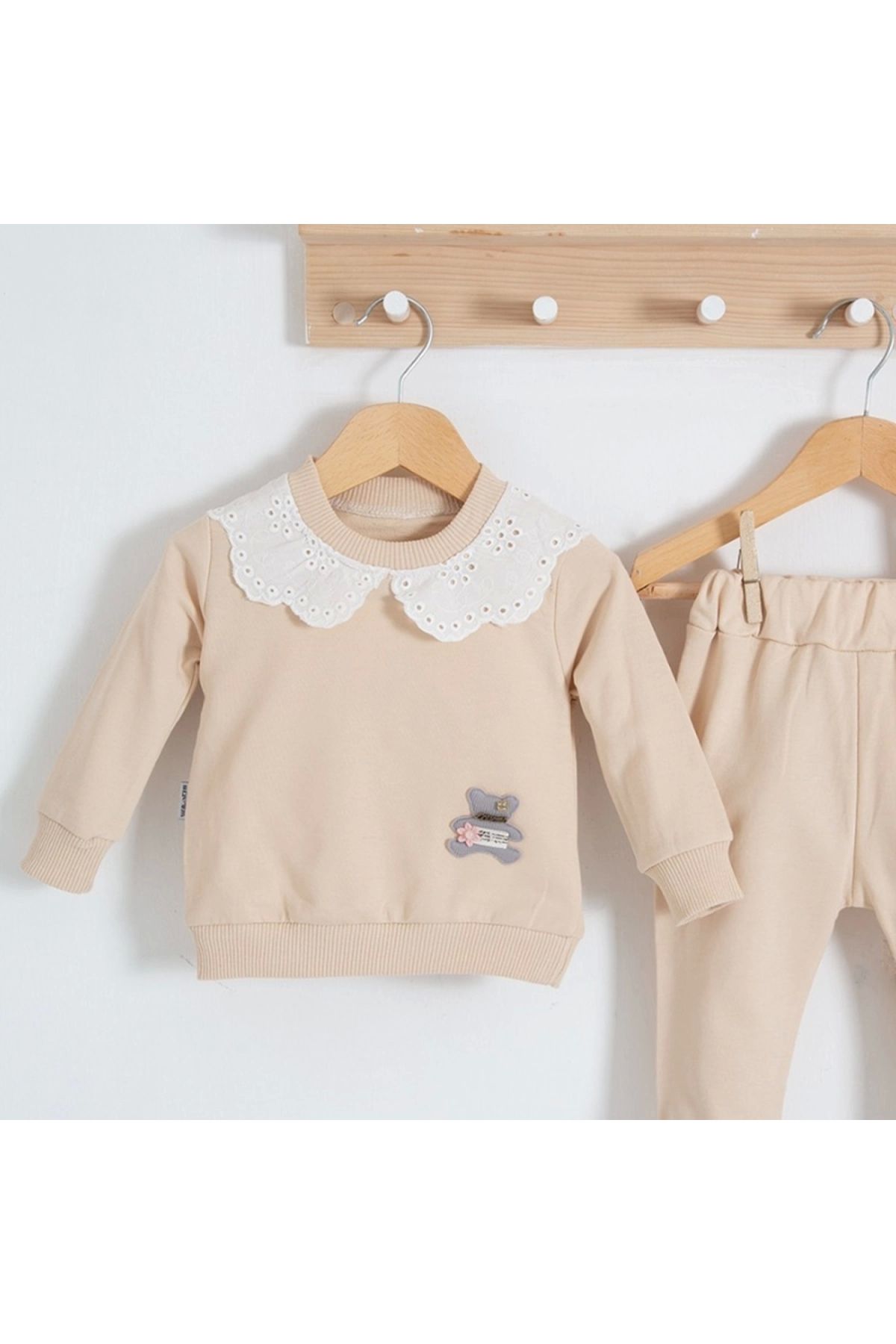 BYB MODA TASARIM 3-18 Ay Kız Bebek Takımı Dantel Yakalı 2'li Krem