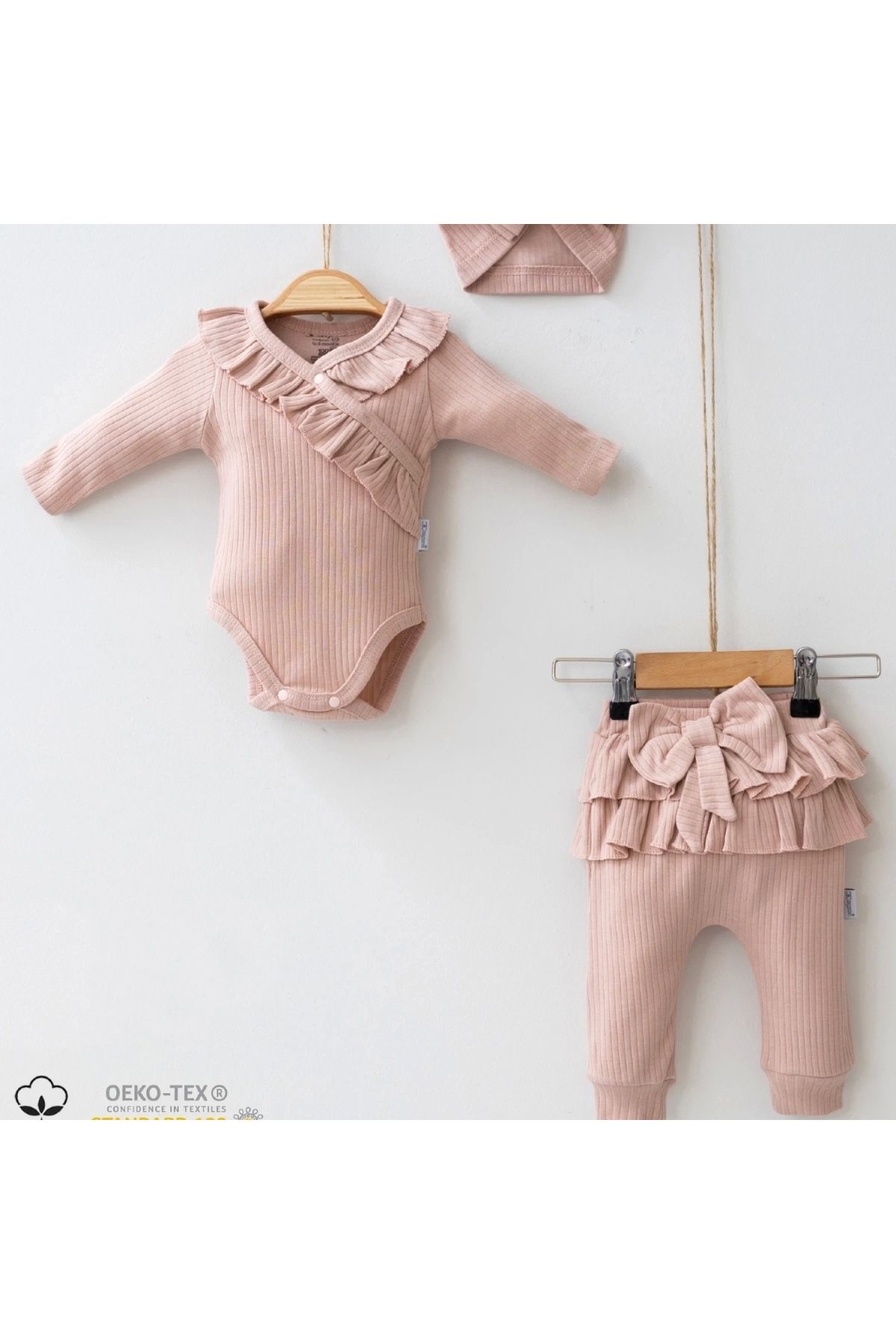 BYB MODA TASARIM 3-9 Ay Kız Bebek Takımı Fırfır Detay Fiyonk Boneli Krem