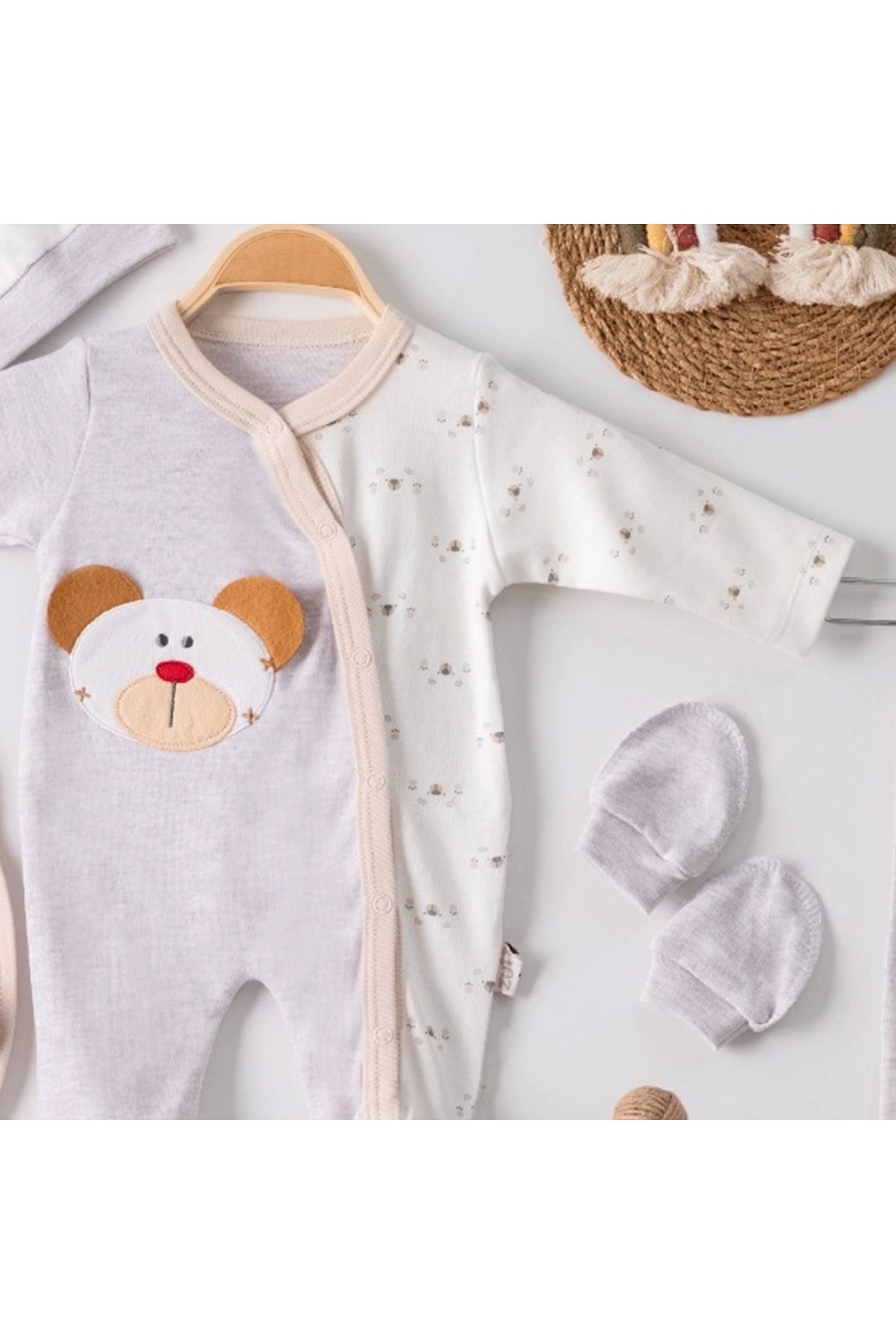 BYB MODA TASARIM 3 Ay Ayıcık Detay Tulumlu Erkek Bebek 5'li Set Kahverengi