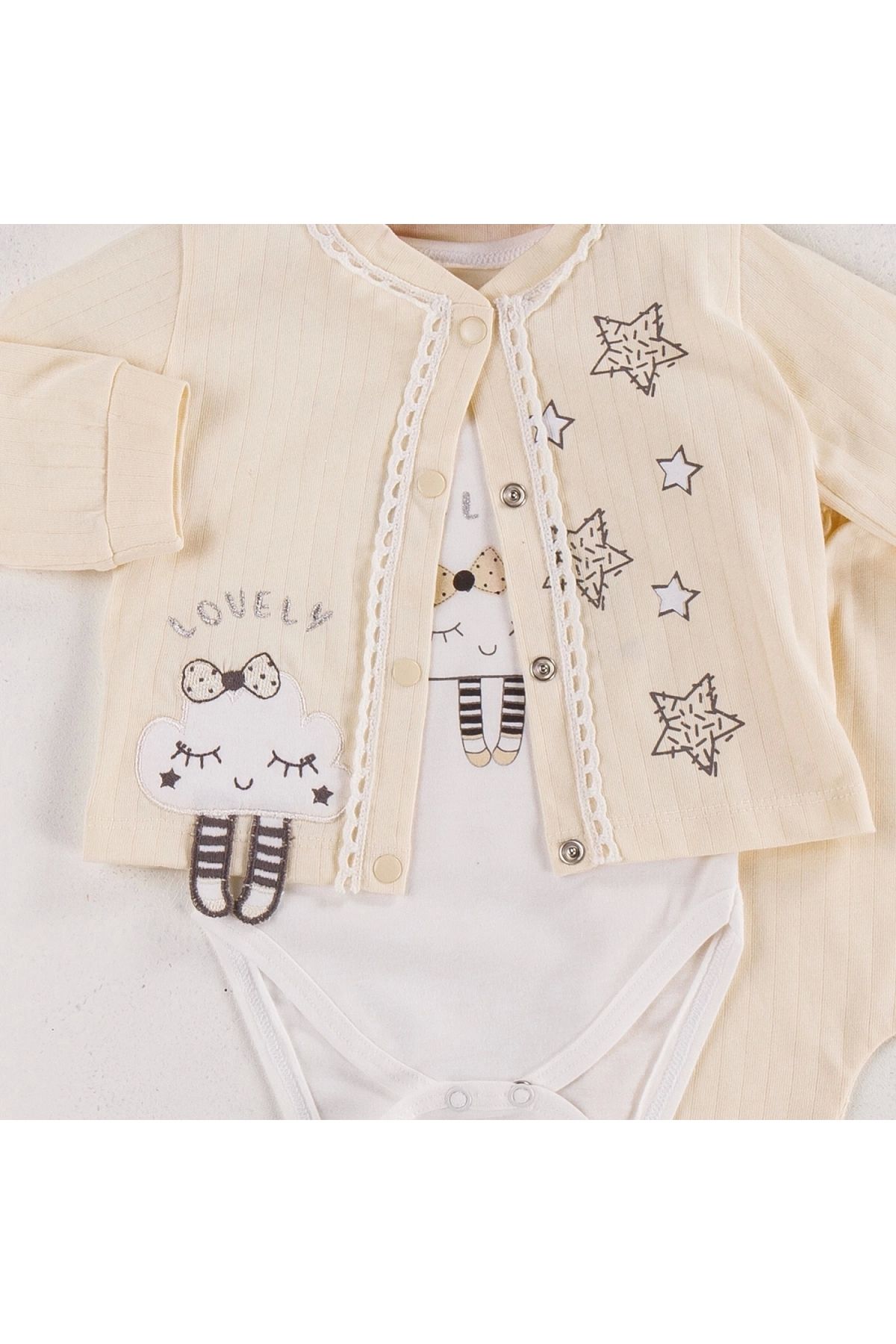 BYB MODA TASARIM 3-9 Ay Kız Bebek Takımı Lovely Yıldız 3'lü Hırkalı Krem