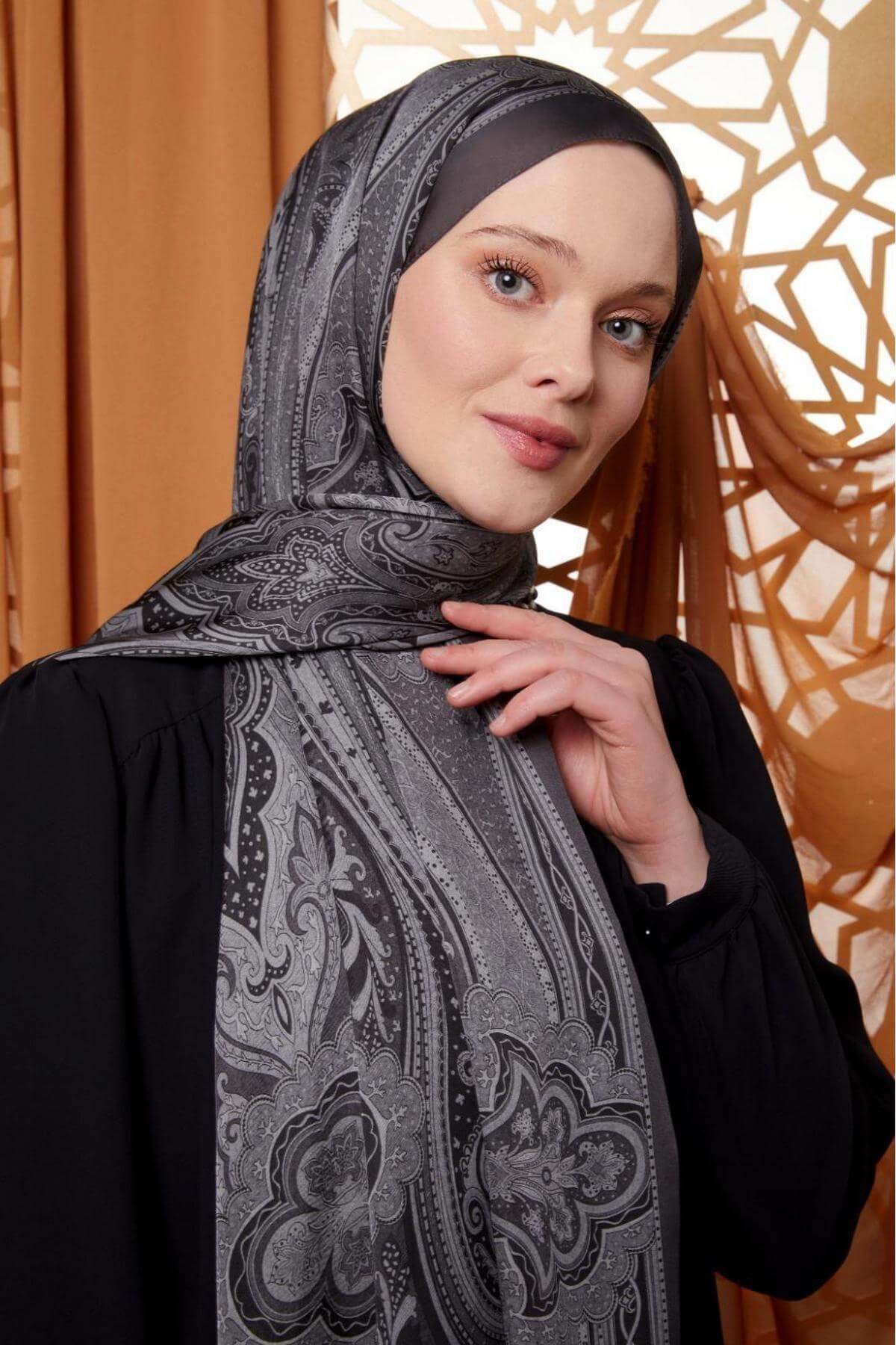 Levidor-Indian Silk Shawl Black 411-13 2
