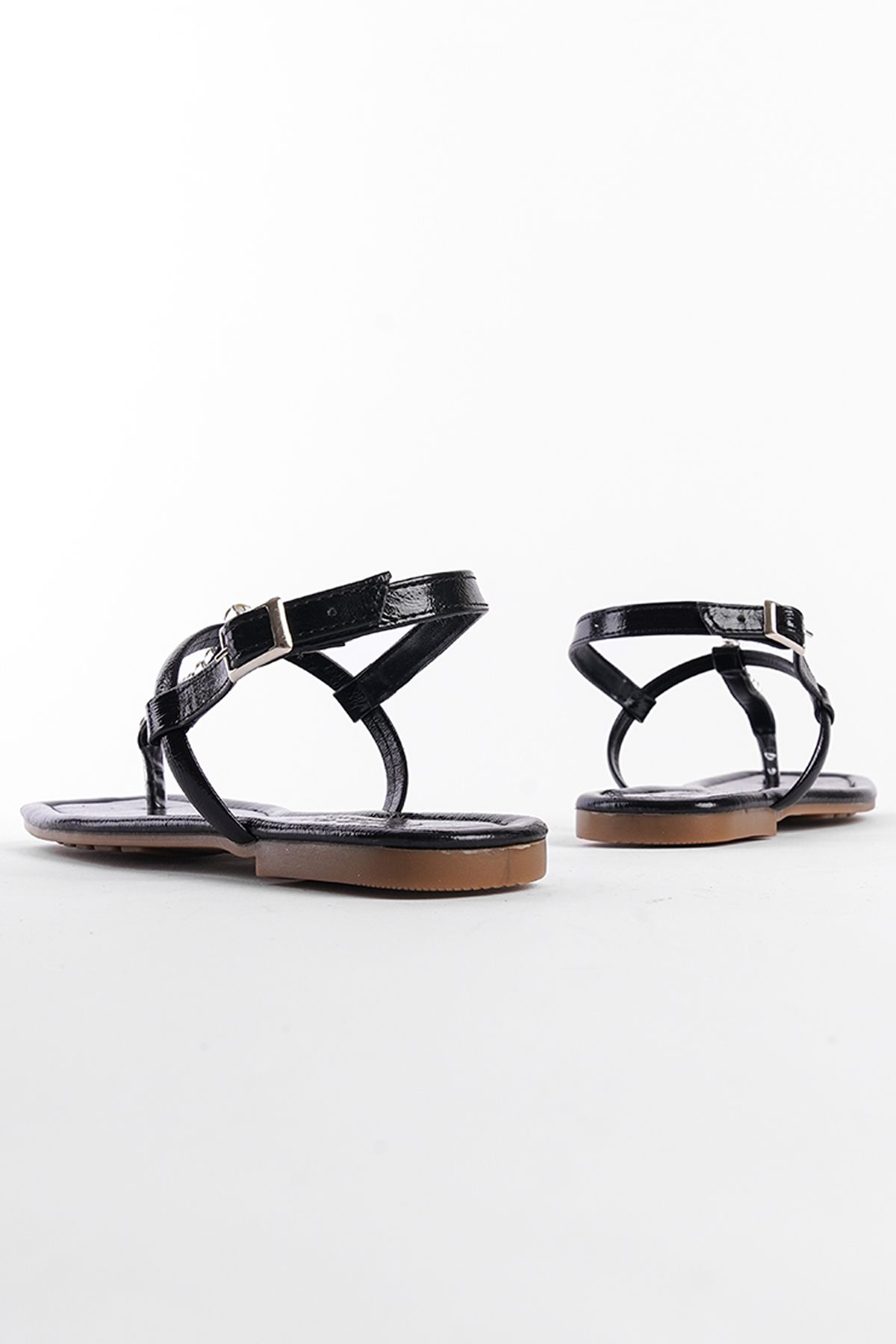 Capone Outfitters-Stoned Damensandalen mit flachem Absatz und Knöchelriemen - Skin Flip Flops 2