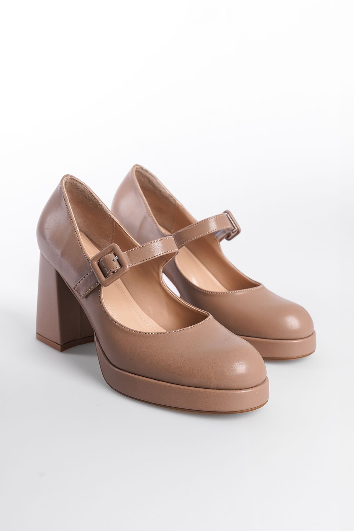 Capone Outfitters Buty Damskie Na Platformie Z Okrągłym Noskiem I Paskiem Na Kostce Kobieta - 38