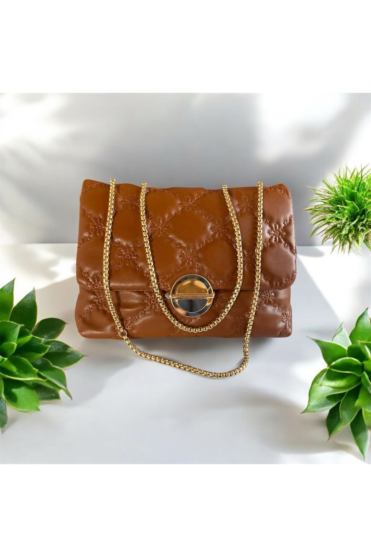 Butik Kadın Kahverengi Kol Çanra Dikiş Motifli Mıknatıs detaylı