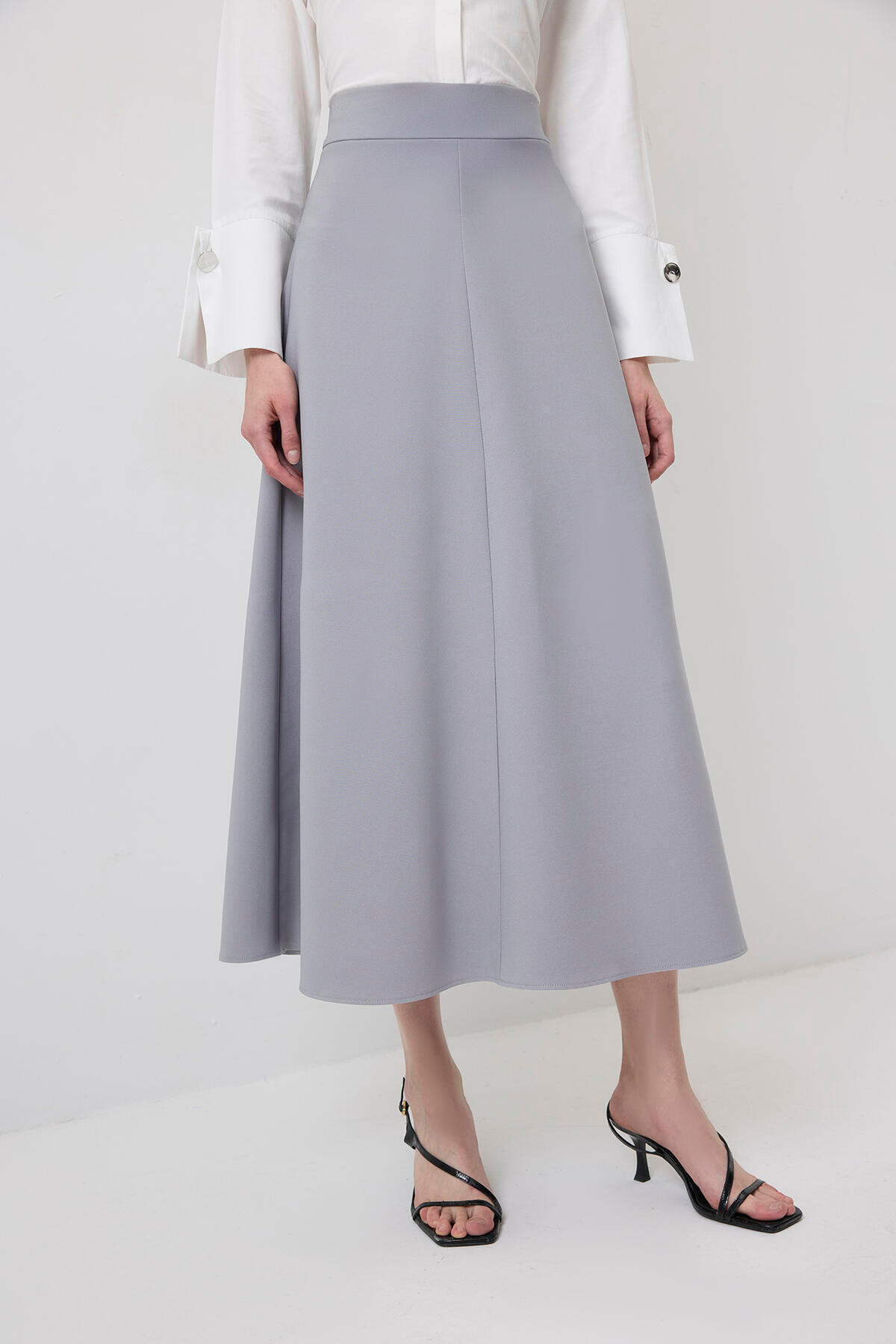 Touché Privé-Fluffy Crepe Skirt 2