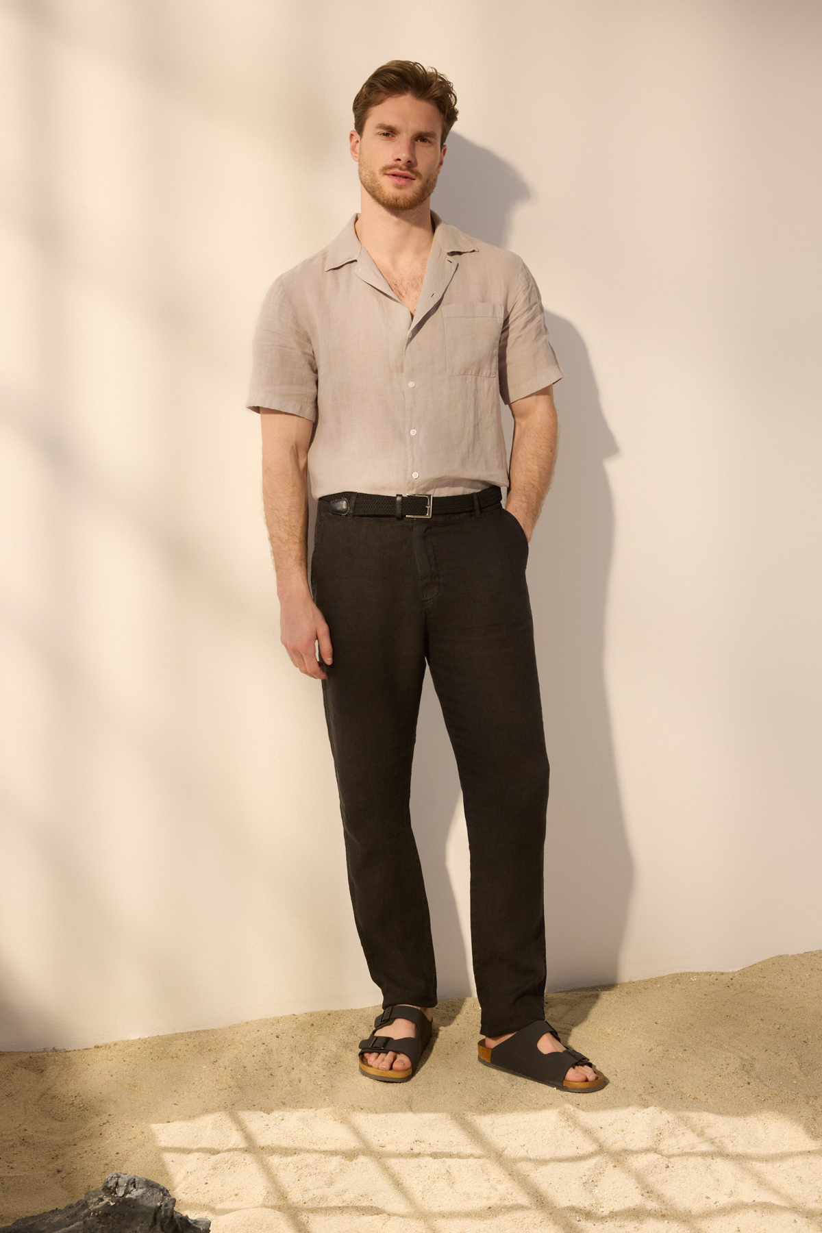 Trendyolmilla Man Siyah %100 Keten Regular Fit Pantolon TMNSS25PL00029