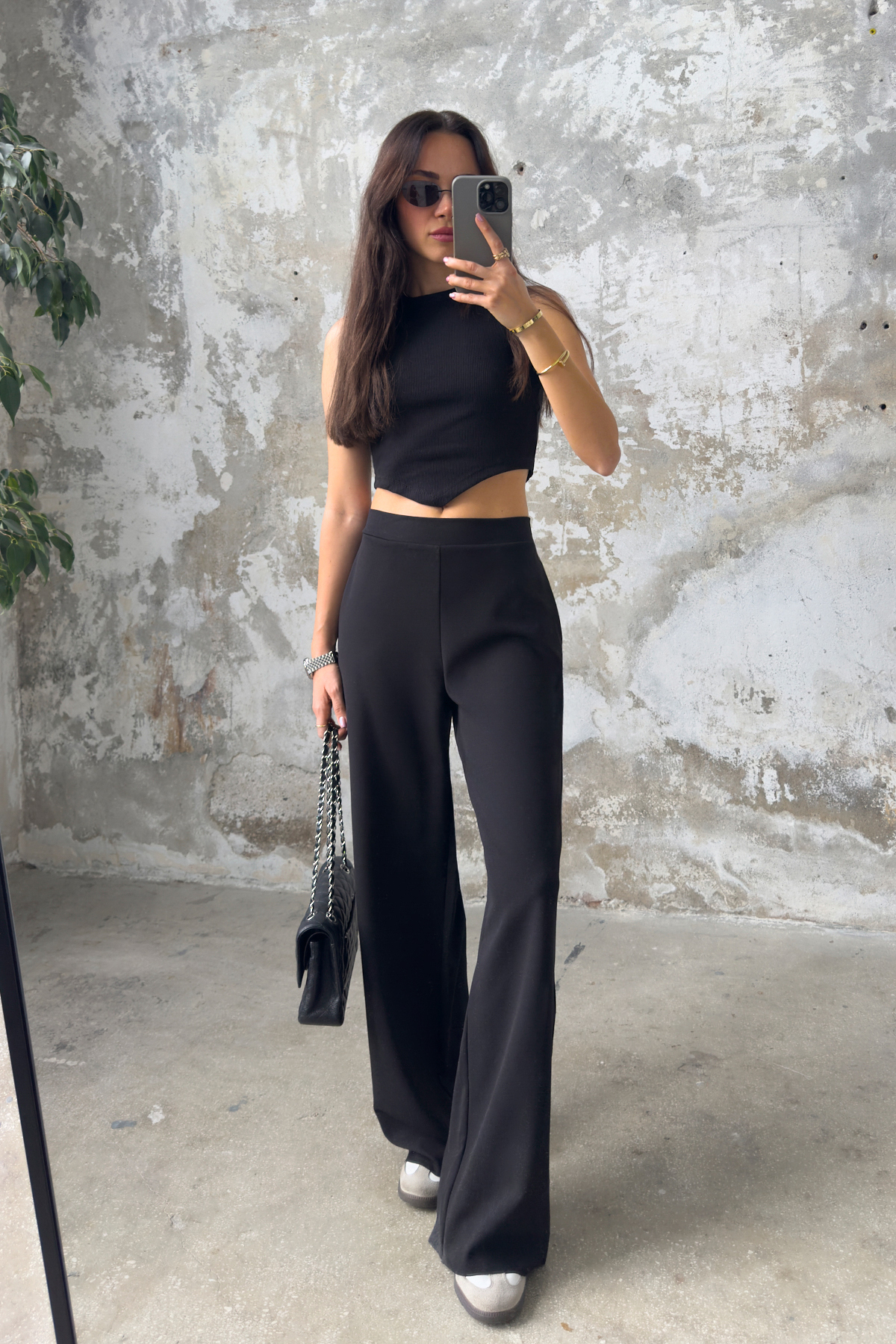 Trendyolmilla Siyah Önü Düz Arkası Lastikli Straight/Düz Kesim